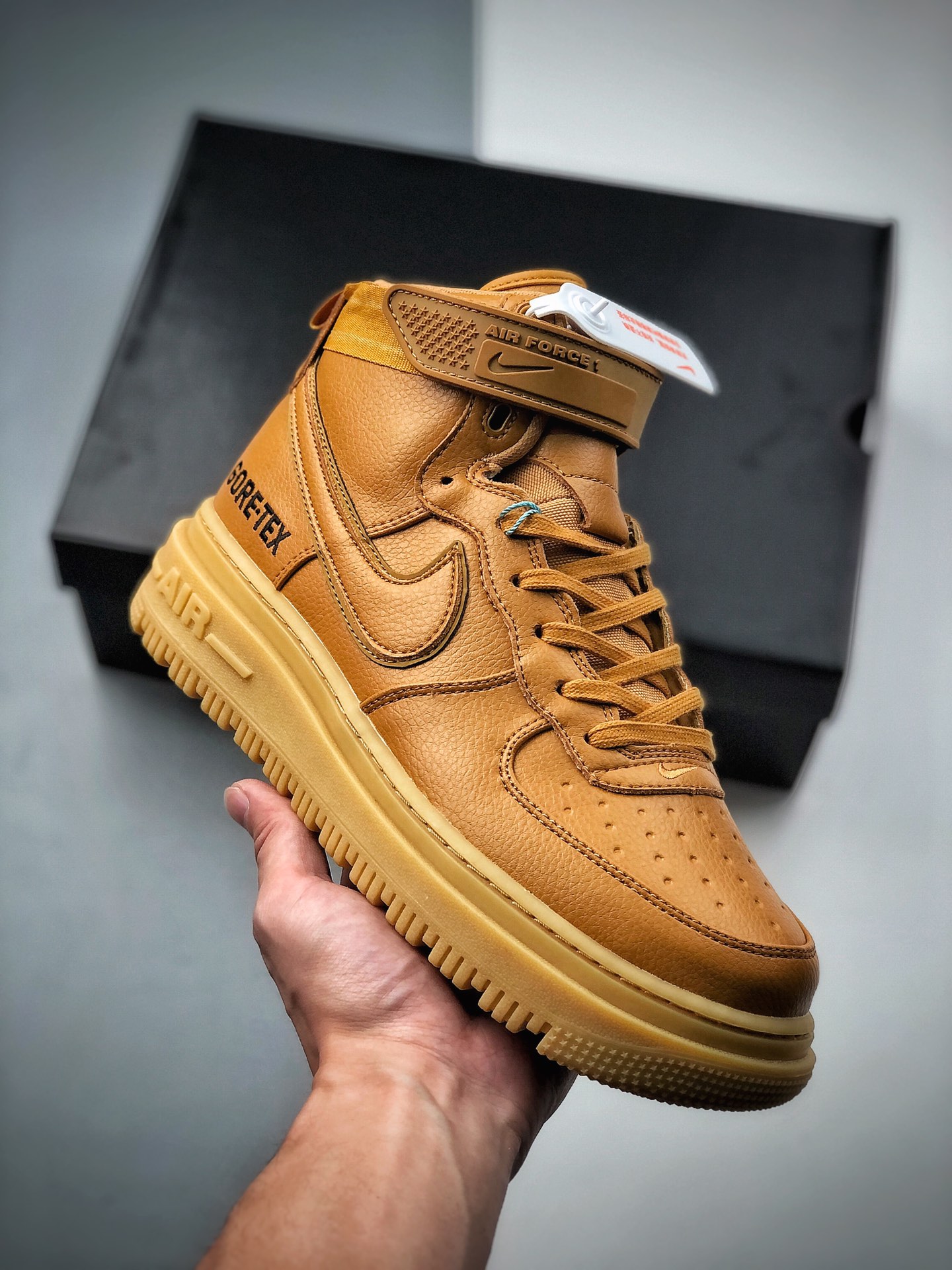 260 Nike 空军一号运动休闲板鞋 CT2815-200