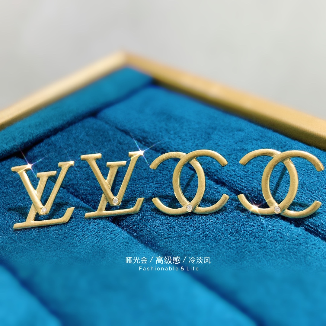 Louis Vuitton Jewelry Earring Fall/Winter Collection Vintage