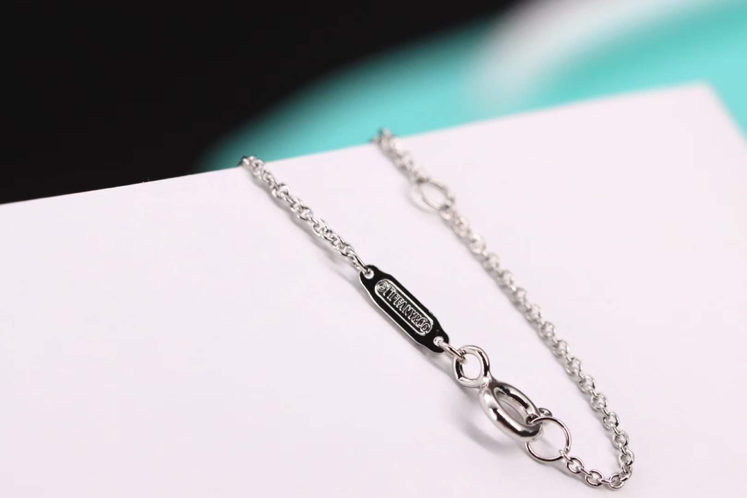 Tiffany & Co. Tiffany&Co. 满钻十字架锁骨项链