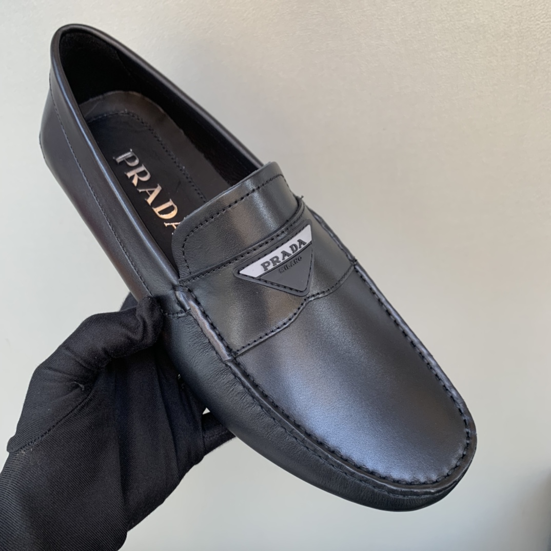 NO:354314,Buy genuine purchasing level, counter synchronized prada classic men's shoes, pure handmade driving footwear, lazy shoes, impeccable workmanship details, imported calfskin imported water dyed cowhide inner black dark blue white 39-44 spot,,prada,cowhide19860909批正品代购级别 专柜同步 prada经典款豆豆男鞋 纯手工开车套脚鞋 懒人鞋 做工细节无可挑剔 鞋面进口开小牛皮 进口水染牛皮内里 黑色 深蓝色 白色 39-44现货,,prada,cowhide,Men's shoes