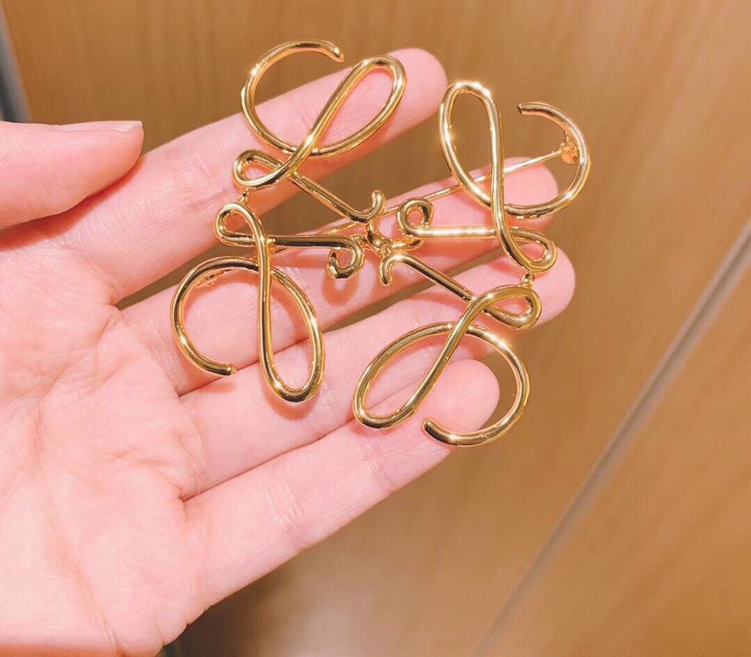 Loewe 罗意威的设计真的很厉害，非常的艺术