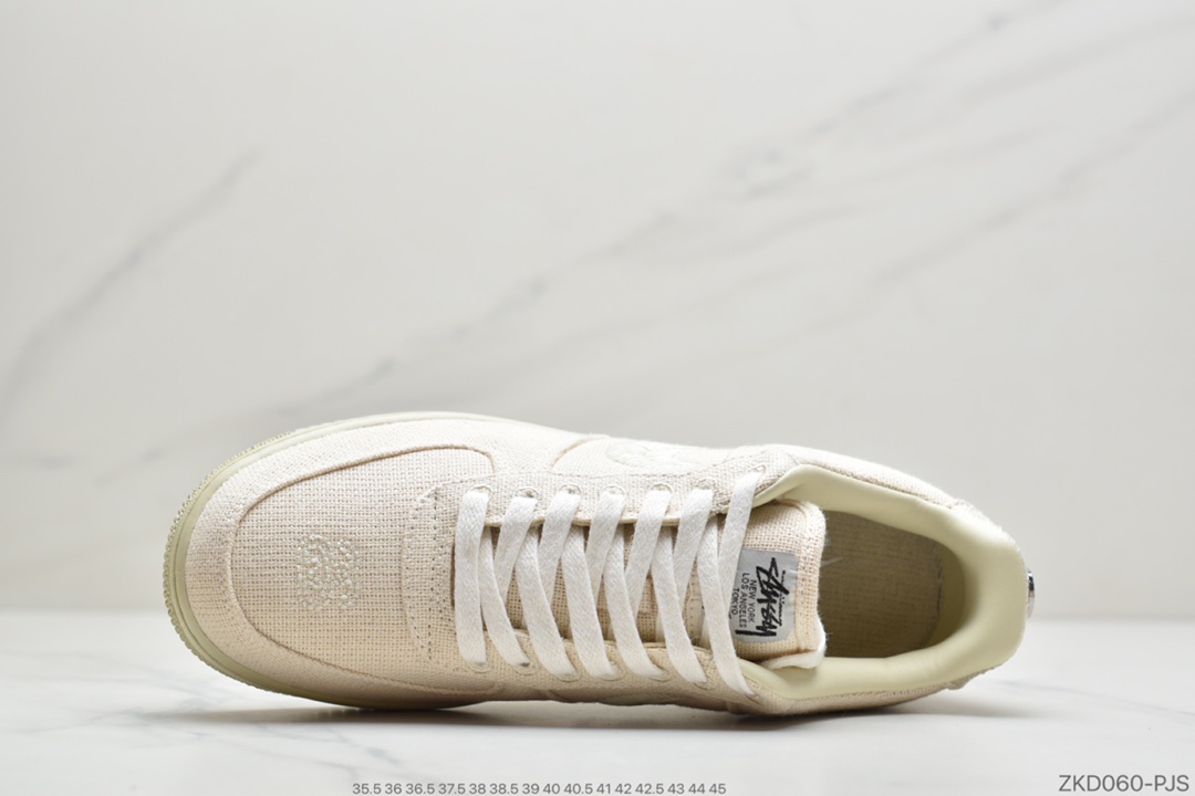 260 公司级美国元祖街头潮牌Stussy斯图西 x Nike Air Force 1 '07 Low”Black Cool”空军低帮经典百搭休闲运动板鞋“米白麻布电绣钩子”CZ9084-001