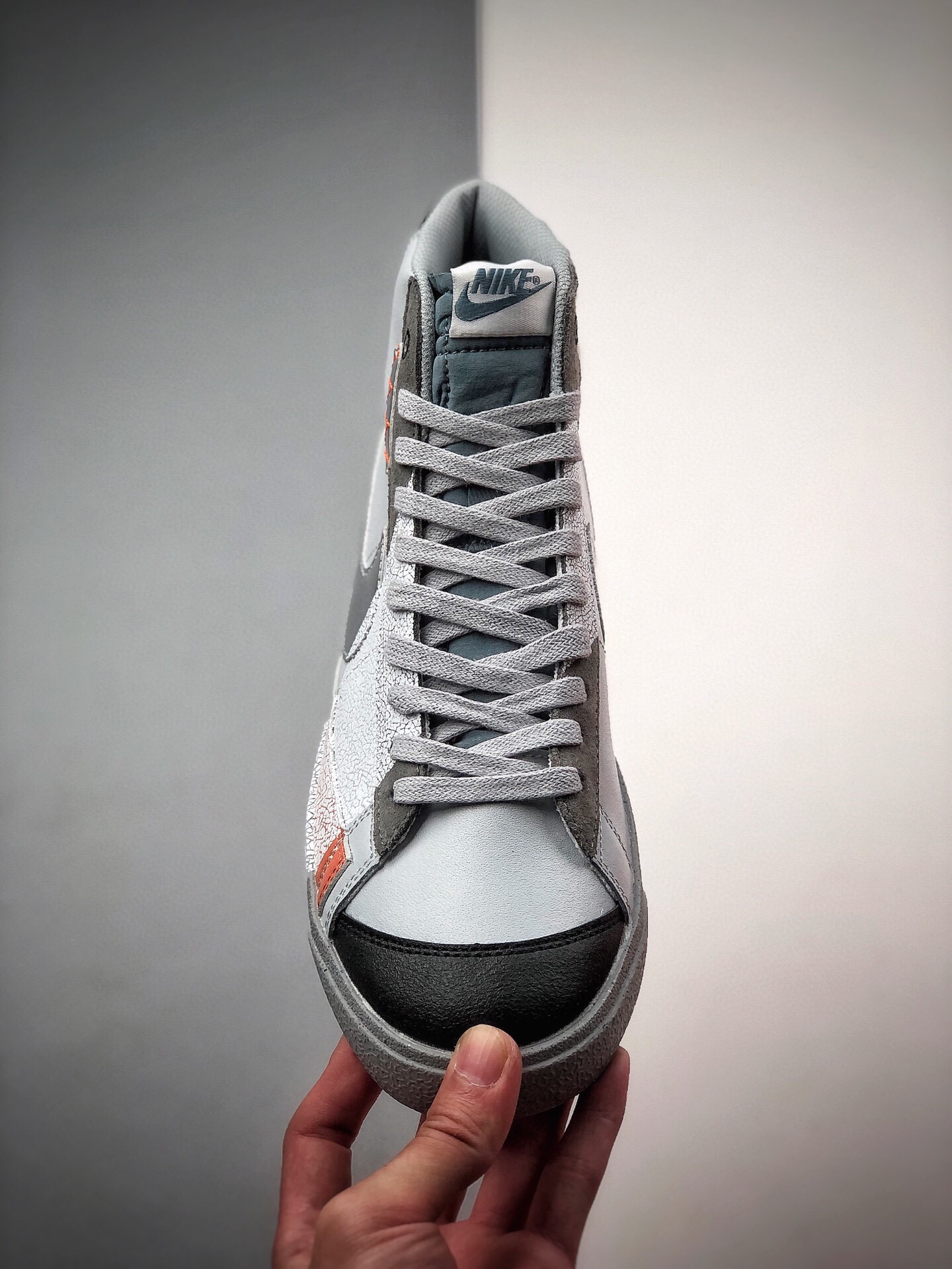 240 耐克 开拓者 这款以上海为主题的Blazer Mid 77 Vintage DC9170-001