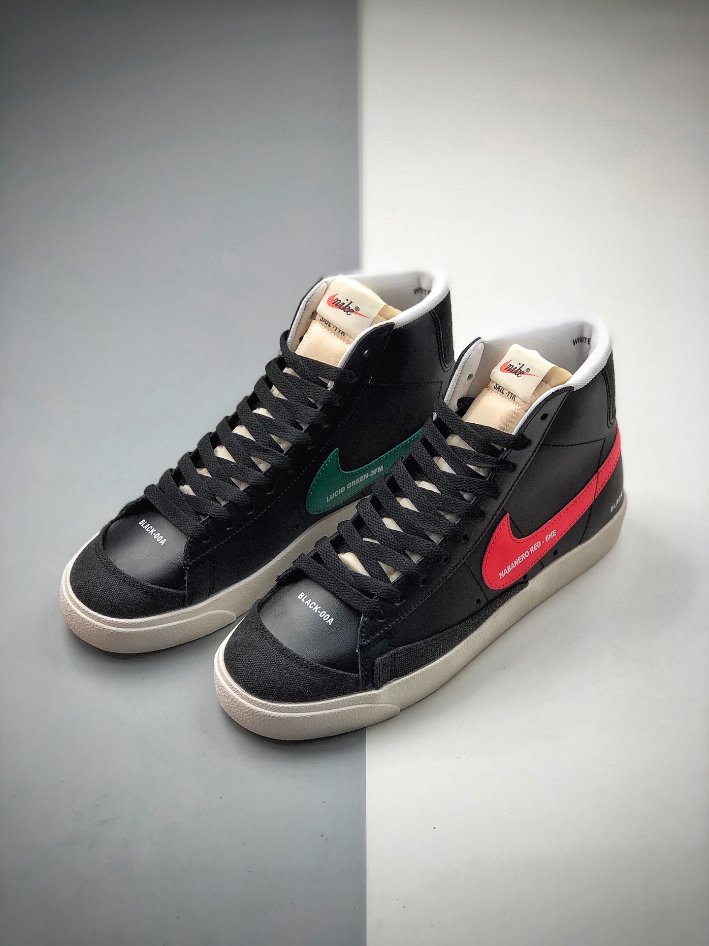 180  公司级 Nike Blazer Mid ’77 “Color Code”左右非对称  DA2142-046