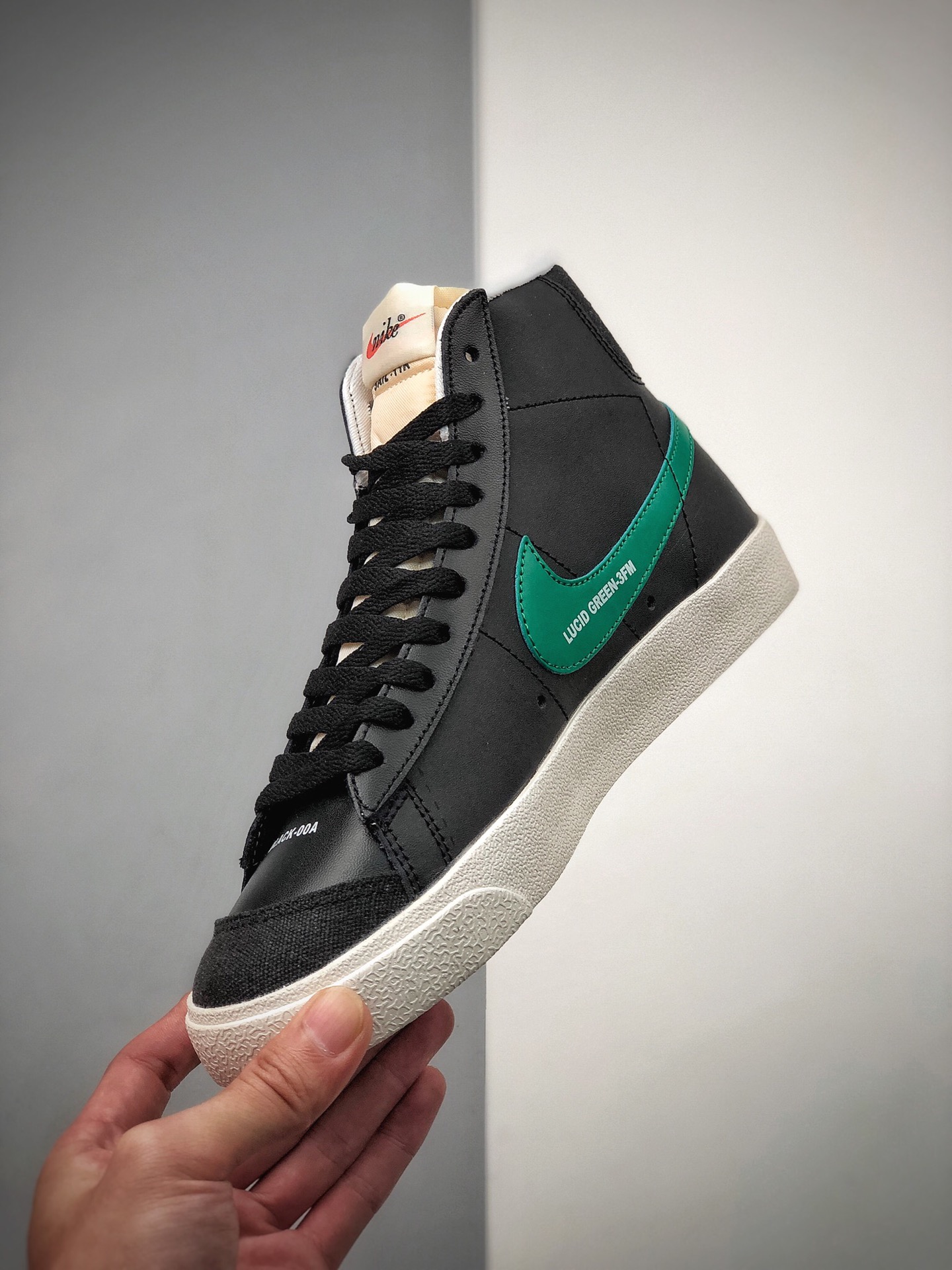 180  公司级 Nike Blazer Mid ’77 “Color Code”左右非对称  DA2142-046
