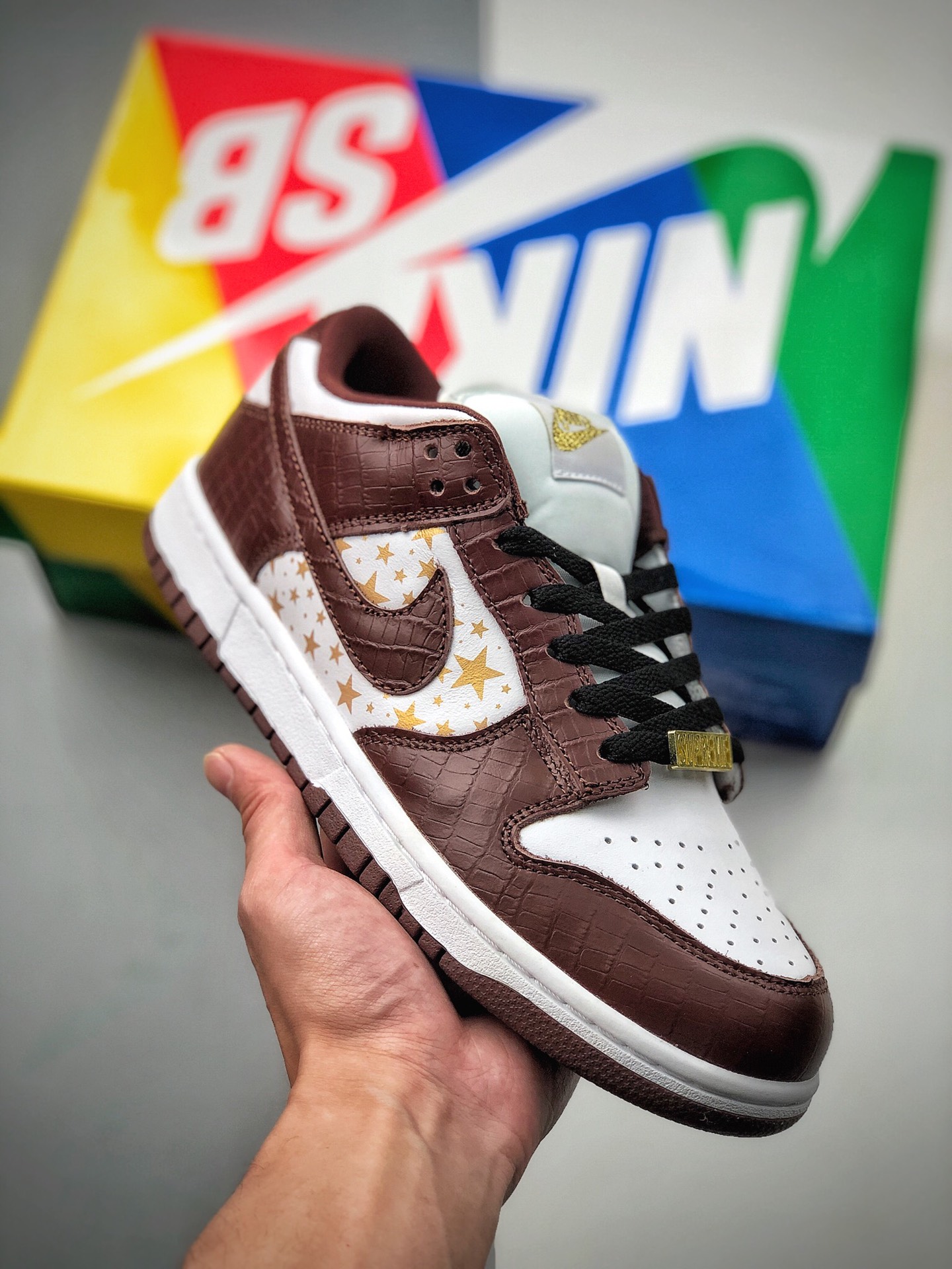 Supreme x Nike SB Dunk Low Número de producto: DH3228-103 Tallas: 36 36.5 37.5 38 38.5 39 40 40.5 41 42 42.5 43 44 44.5…
