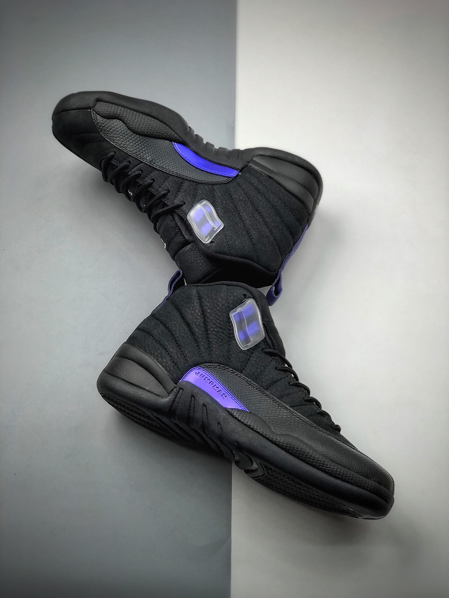 480  AIR JORDAN 12 RETRO 黑/灭霸紫 CT8013-005