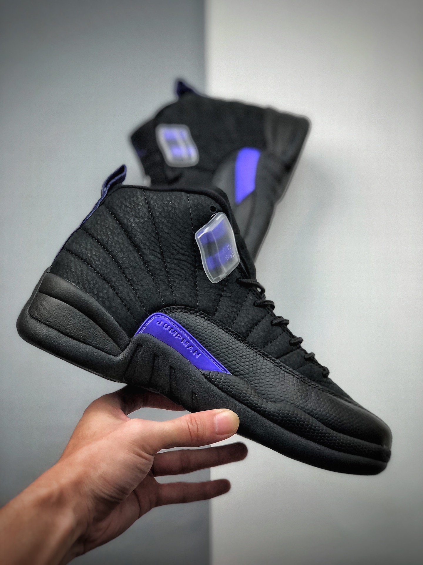 480  AIR JORDAN 12 RETRO 黑/灭霸紫 CT8013-005
