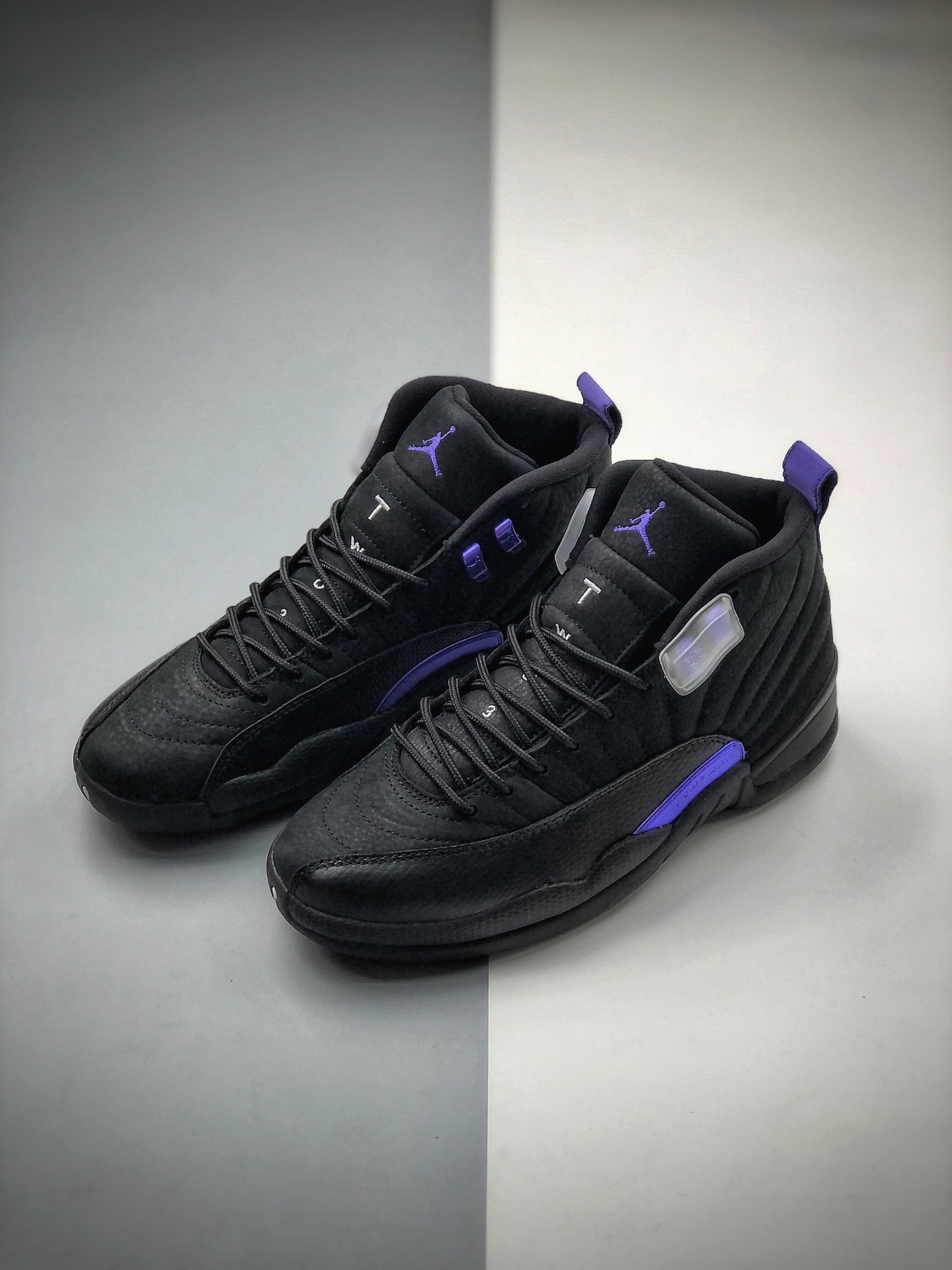 480  AIR JORDAN 12 RETRO 黑/灭霸紫 CT8013-005