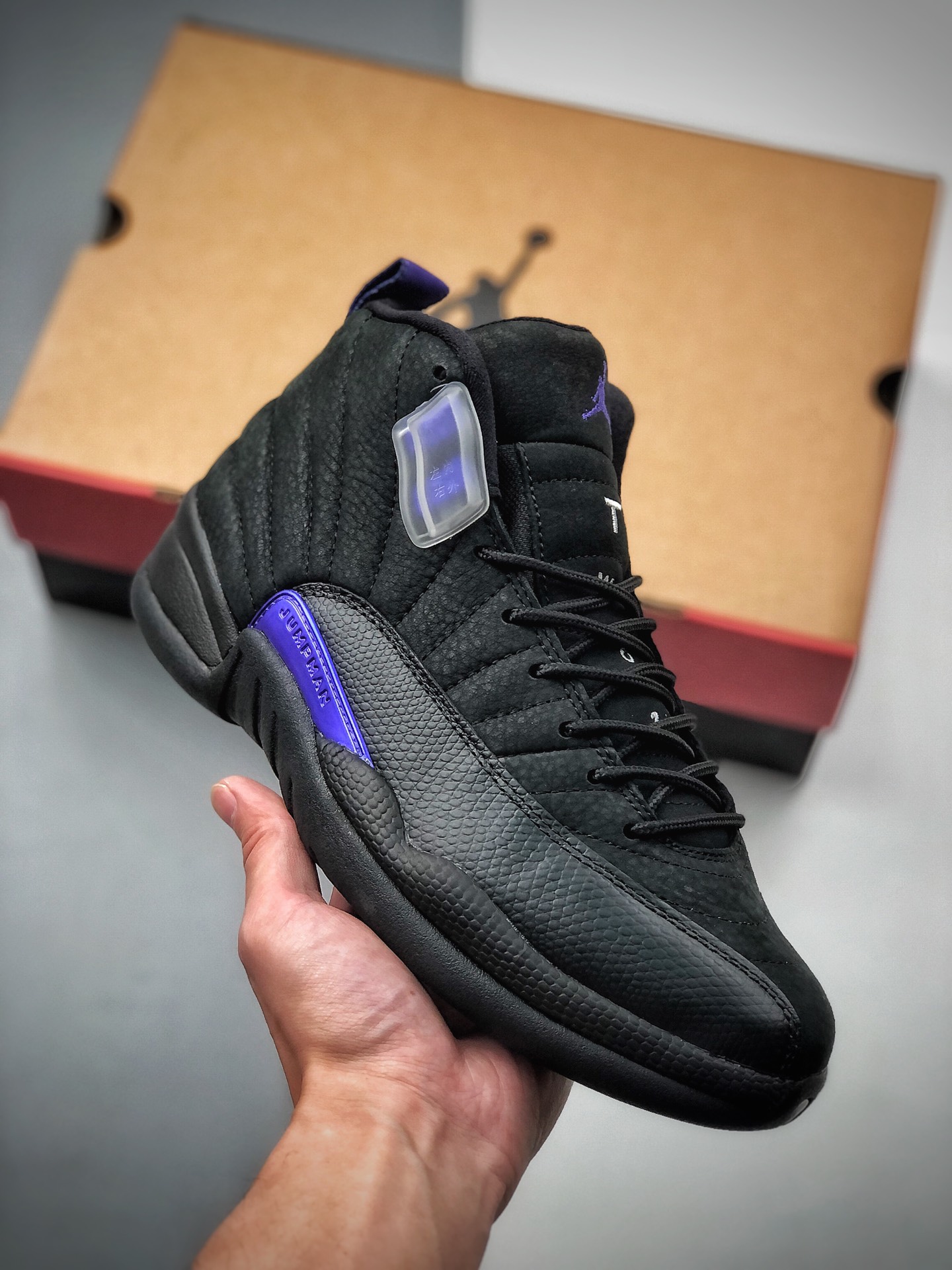 480  AIR JORDAN 12 RETRO 黑/灭霸紫 CT8013-005