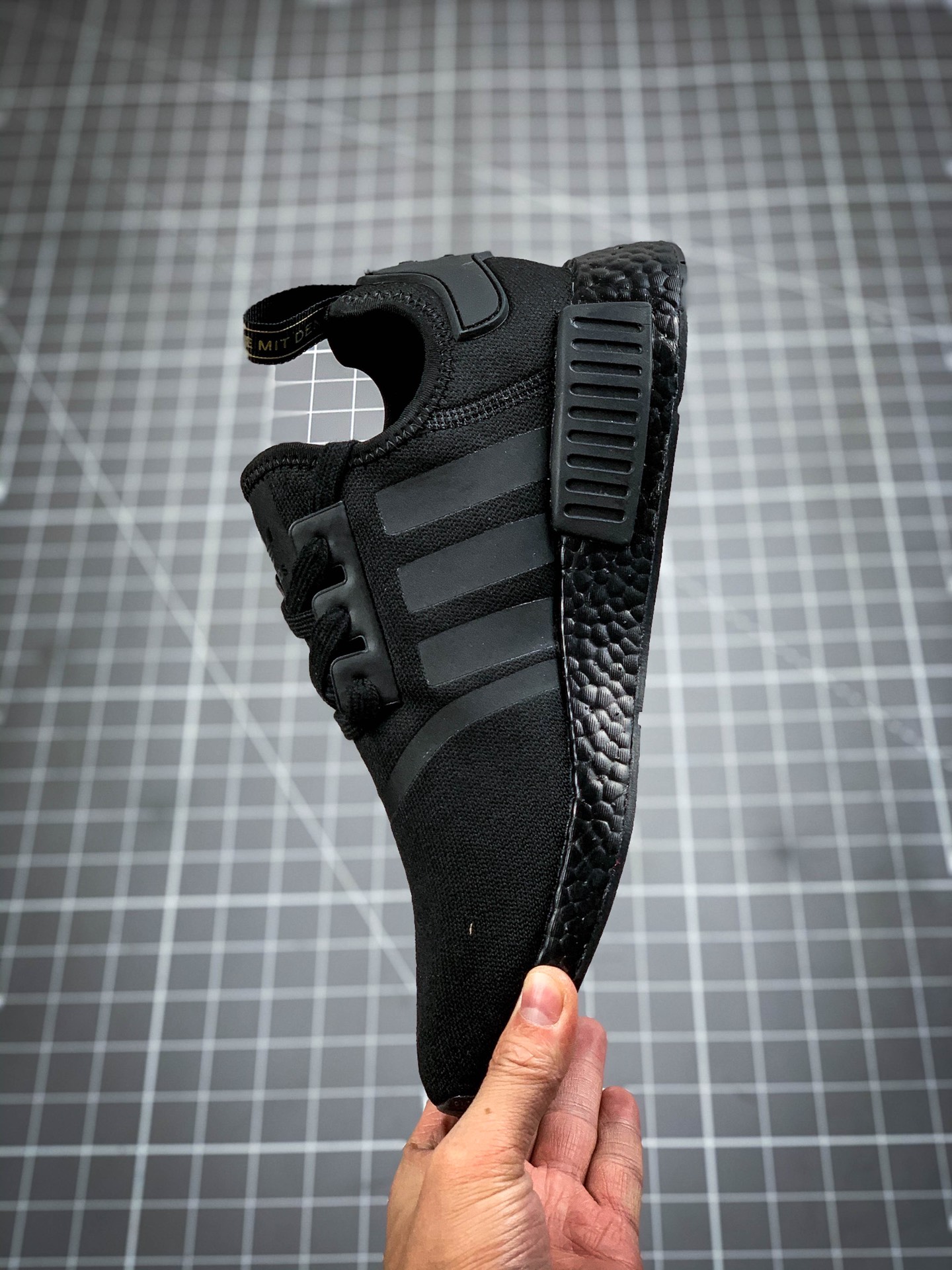 200 Adidas 阿迪达斯 NMD Boost 爆米花超弹中底 FV1787