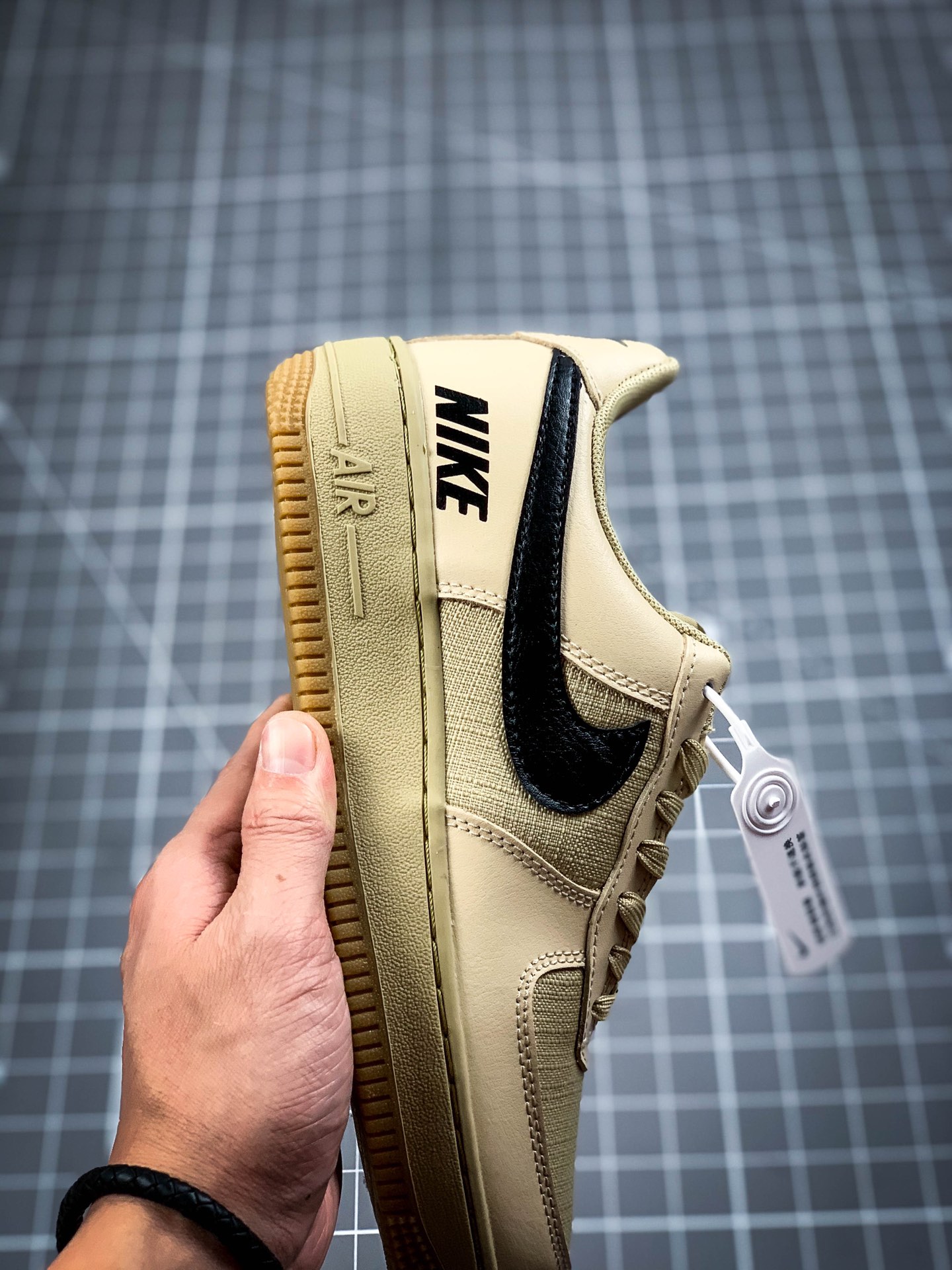 180  Nike Air Force 1 联名款 空军一号低帮休闲运动板鞋 CQ4215-700