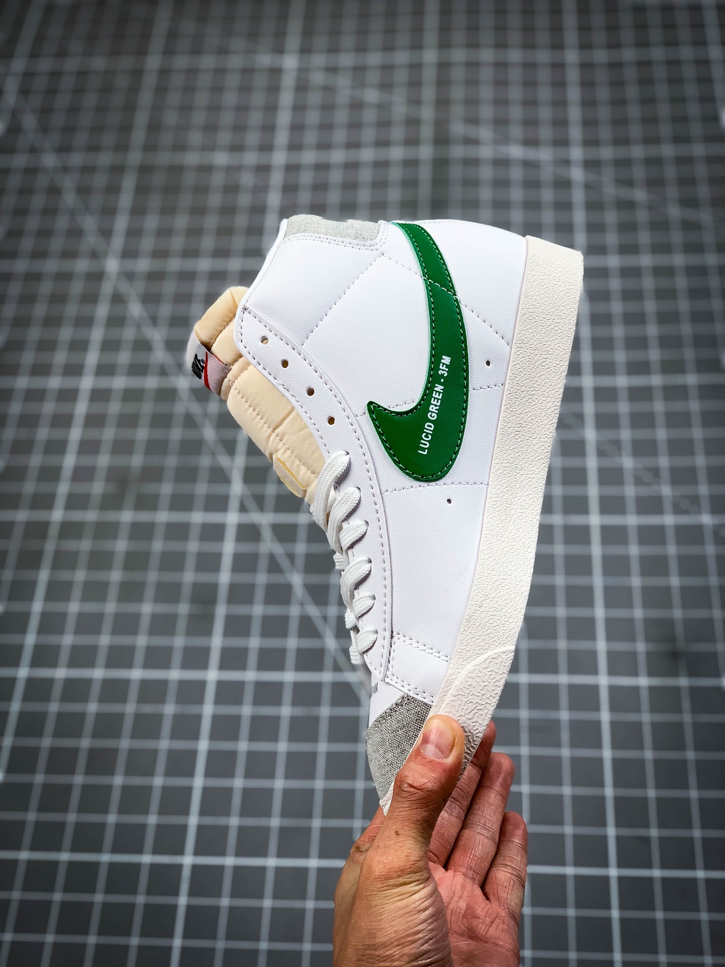 140 NIKE ZOOM BLAZER MID 黑四色勾开拓者高帮 百搭休闲板鞋 DA2142-046