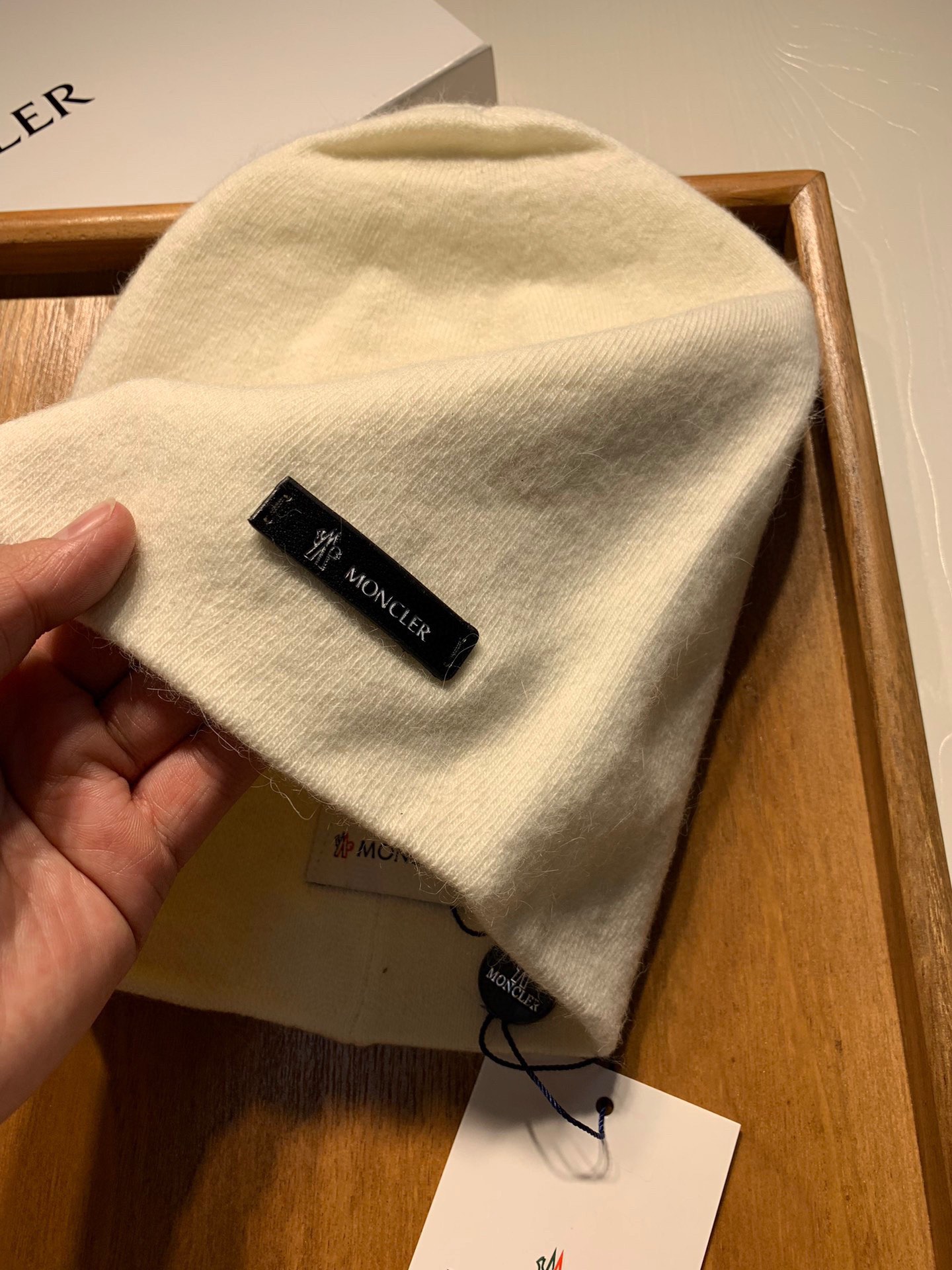 🌹。蒙口。【羊毛单帽】客供小羊毛！珍贵典藏的灵魂帽子！客供色纱.每个颜色都非常好看！经典！手感软腻.70