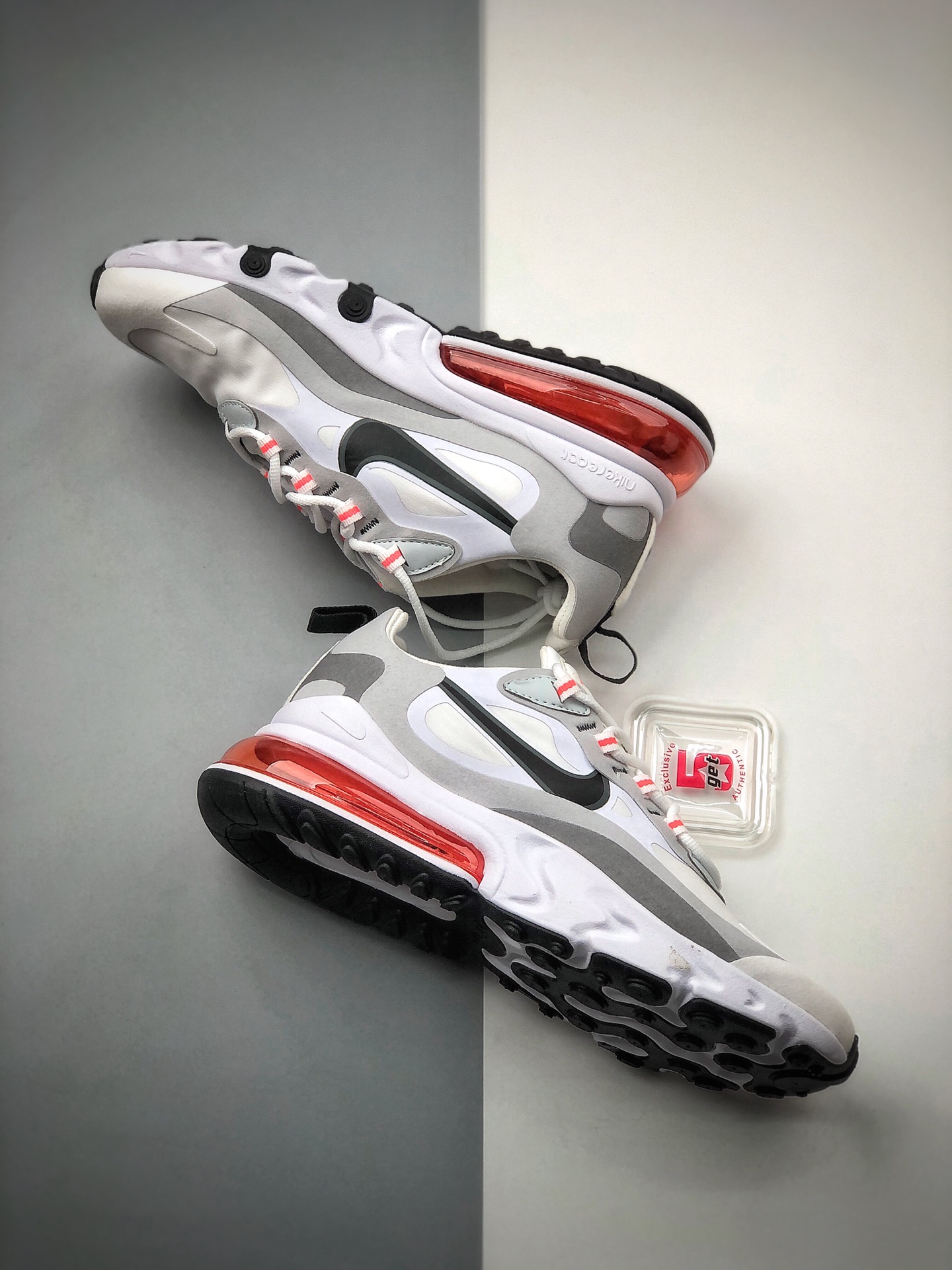 200 耐克Nike Wmns Air Max 270 React ”White/Light Blue”270瑞亚赛车系列后半掌气垫百搭运动慢跑鞋