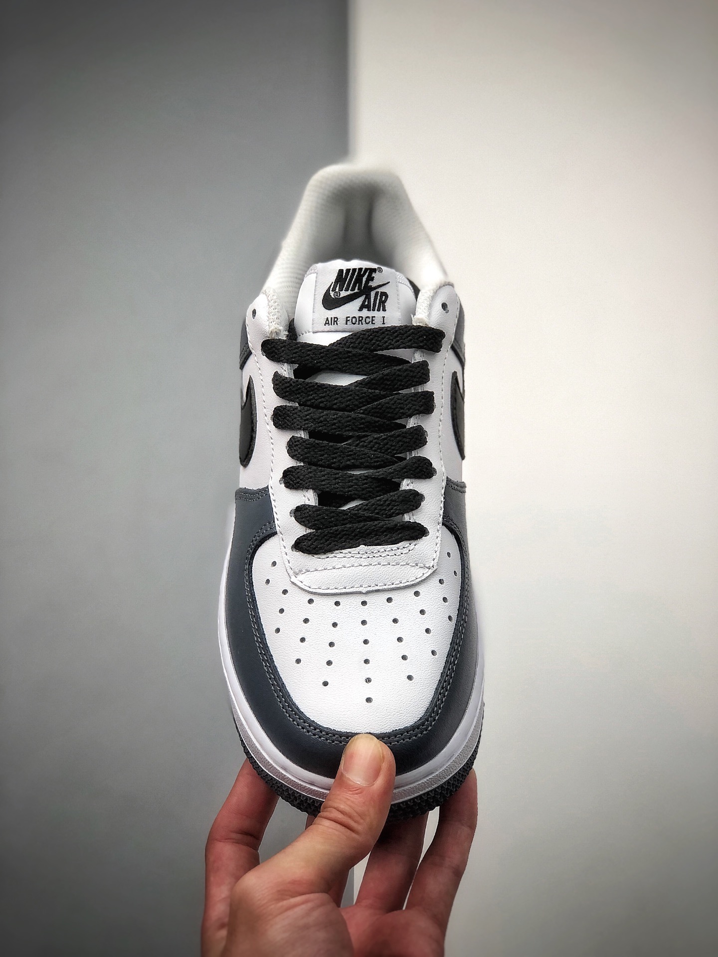 180 Nike 空军一号运动休闲板鞋  货号：315182-006