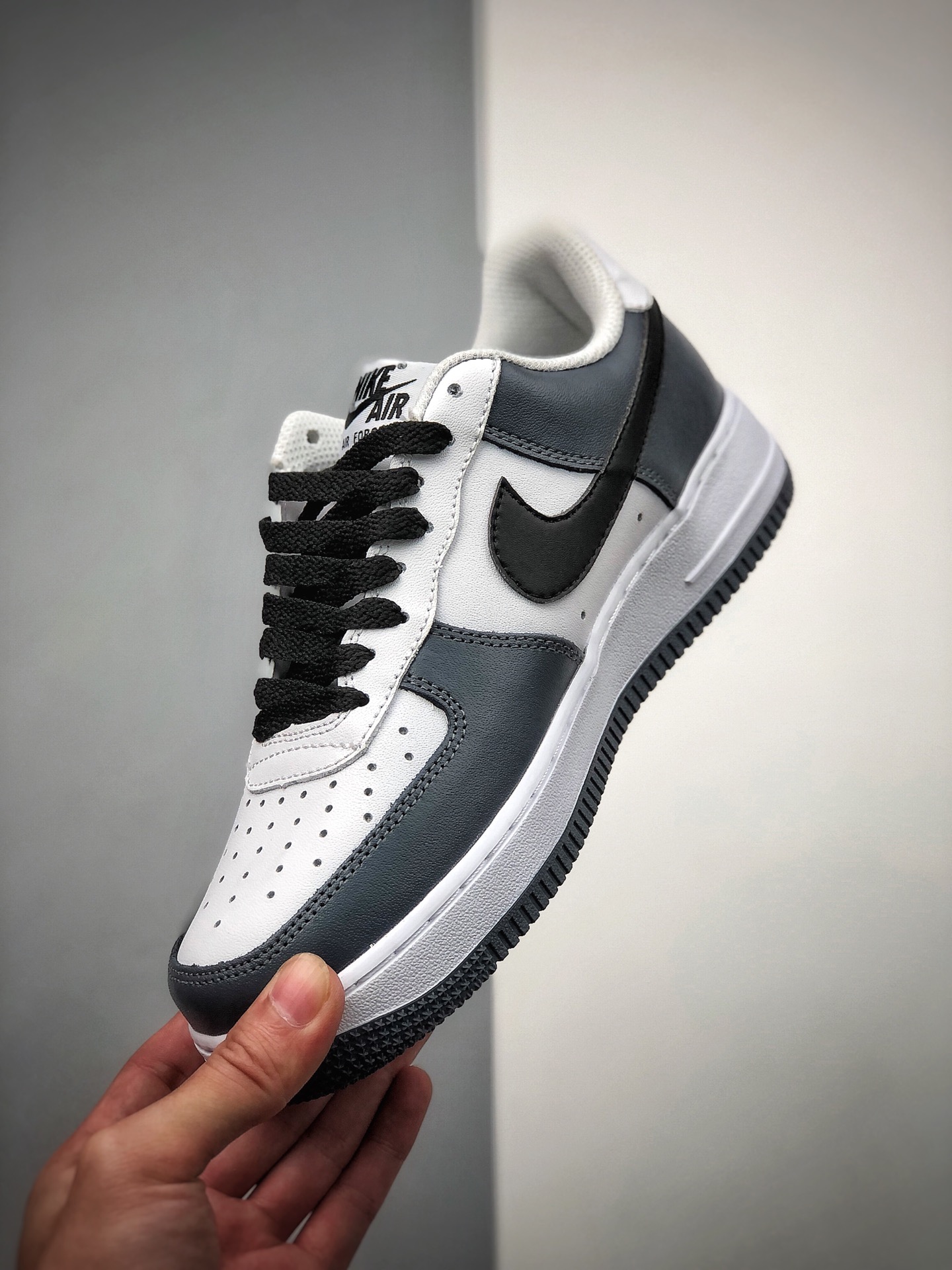 180 Nike 空军一号运动休闲板鞋  货号：315182-006