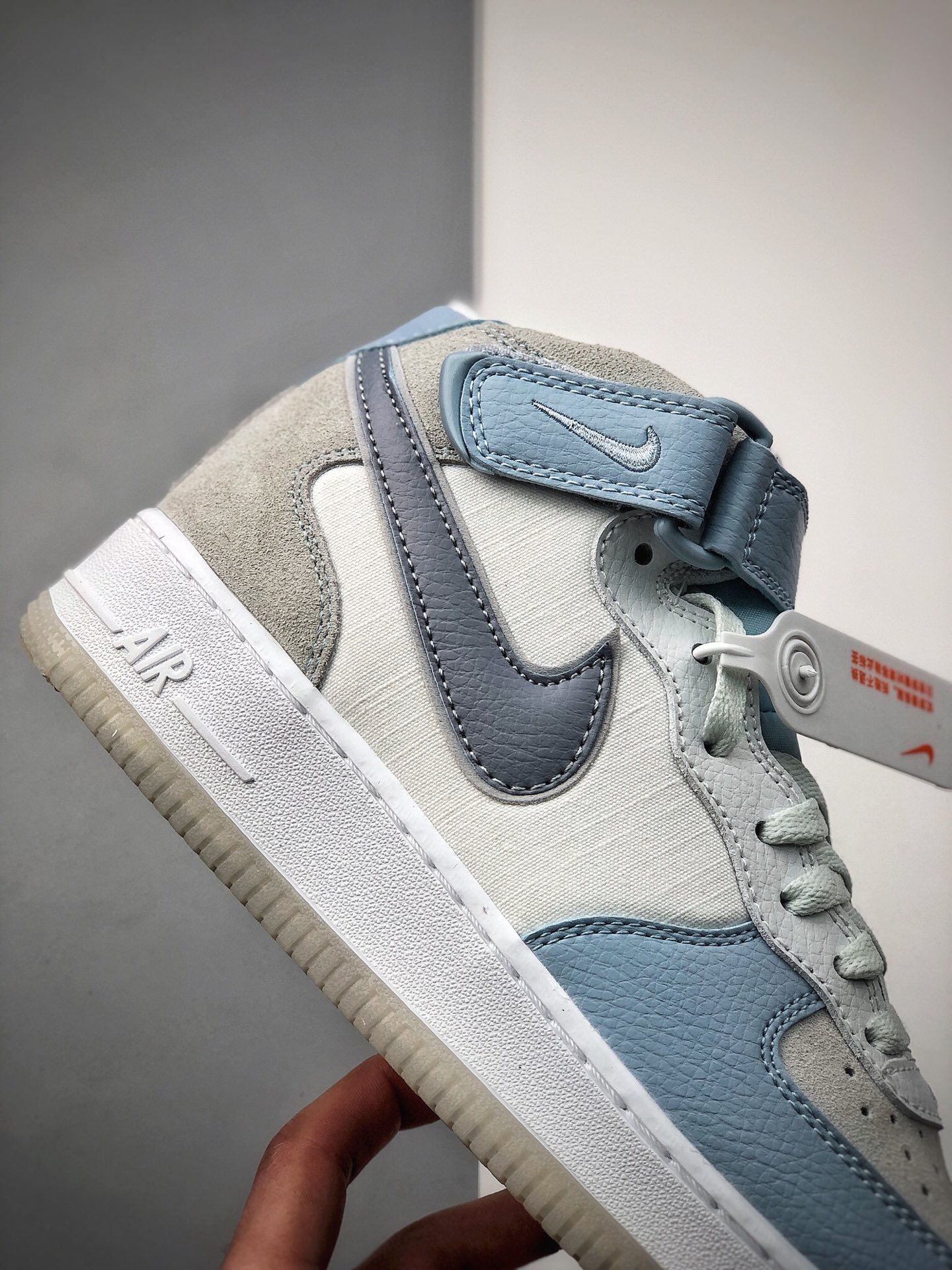 220 Nike 空军一号运动休闲板鞋 AO2425-500