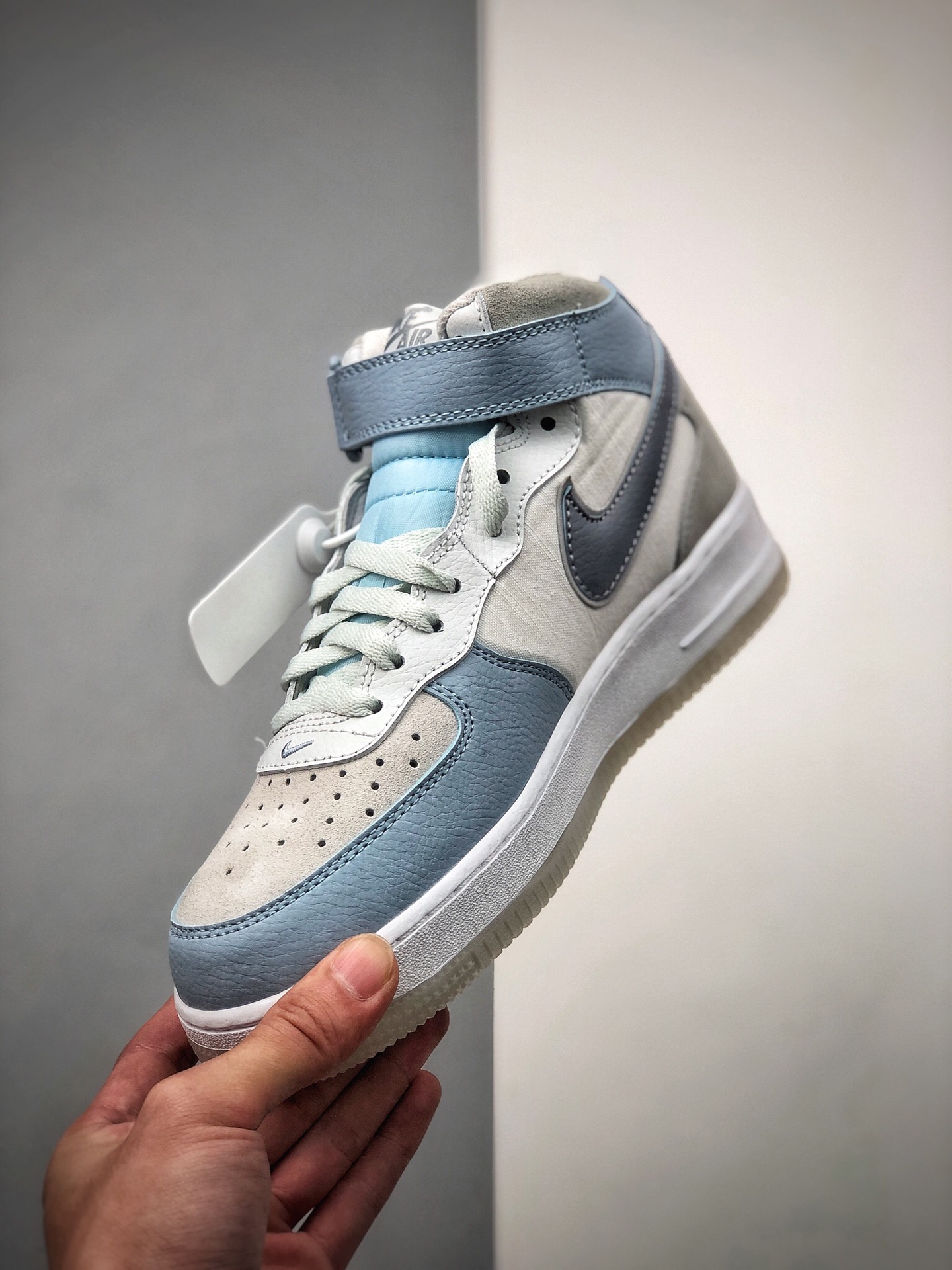 220 Nike 空军一号运动休闲板鞋 AO2425-500
