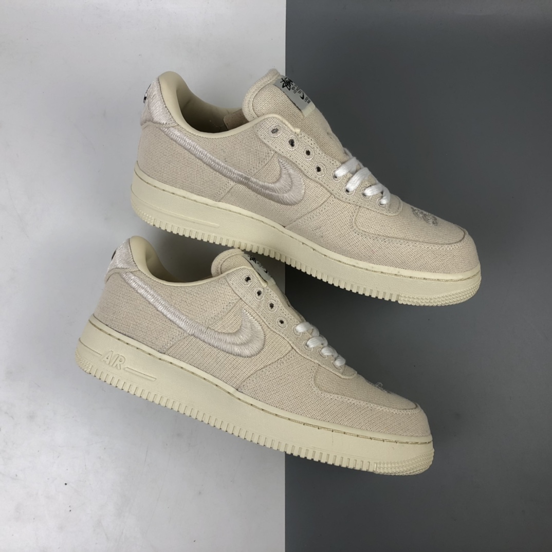320 美国元祖街头潮牌Stussy斯图西 x Nike Air Force 1 '07 Low”Black Cool”空军低帮经典百搭休闲运动板鞋“奶黄白黑麻布电绣钩子”CZ9084-200