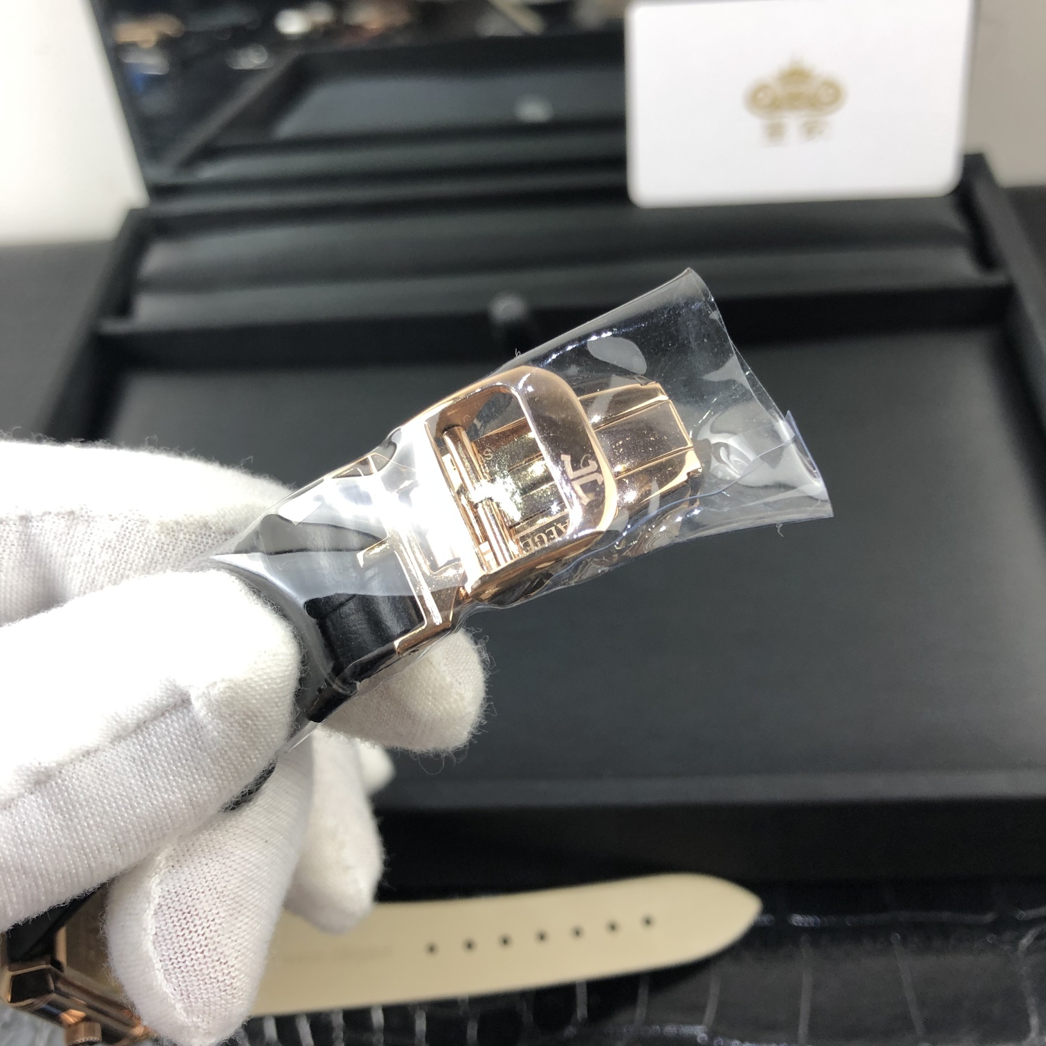 Unknown 皇家 积家翻转系列玫瑰金女表