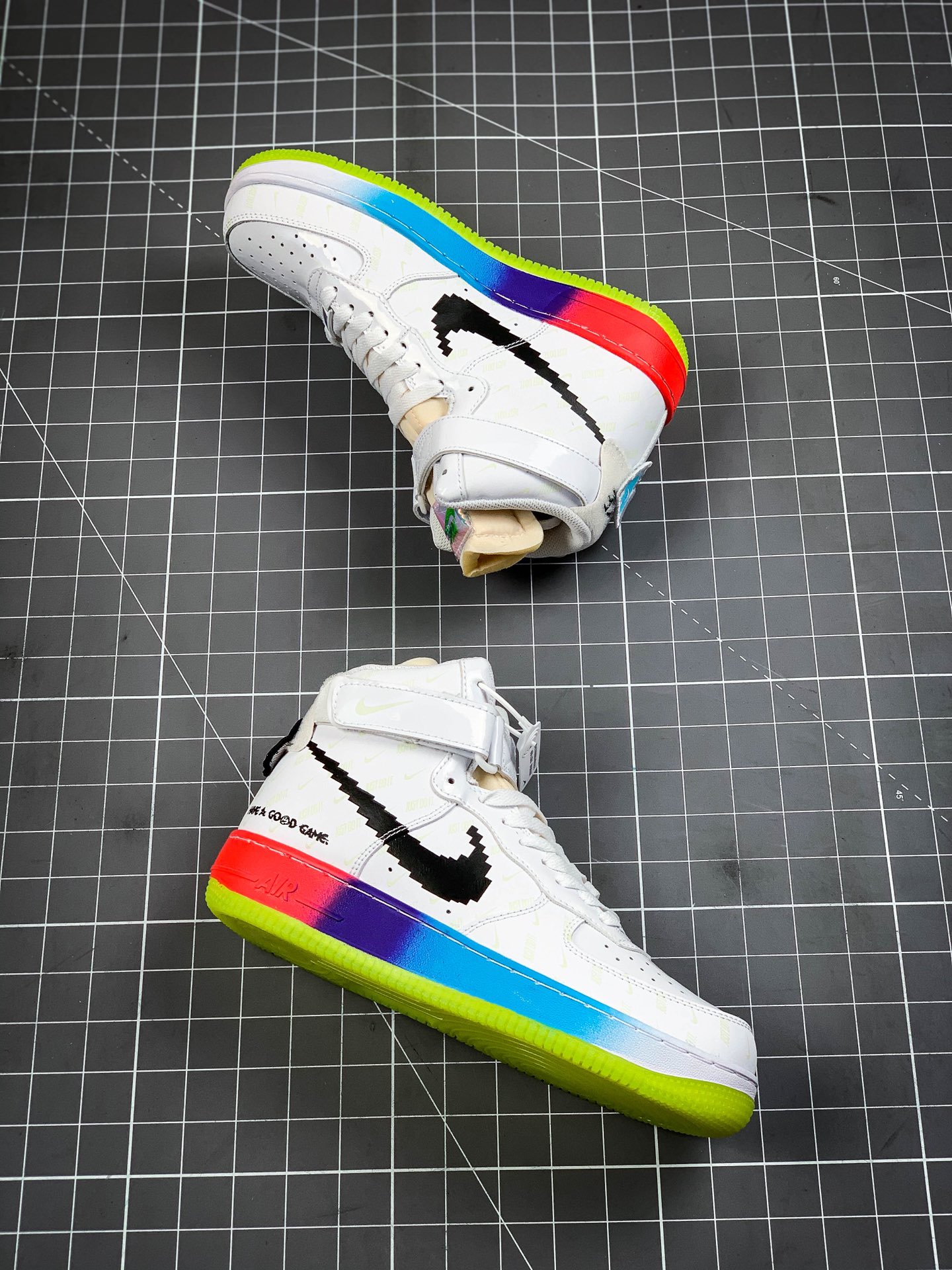 240 OFF White x Nike Air Force 1'07 Vntg Suede Mix 联名款电玩雄英联盟皮肤夜光高休帮闲板鞋  DC2112-192