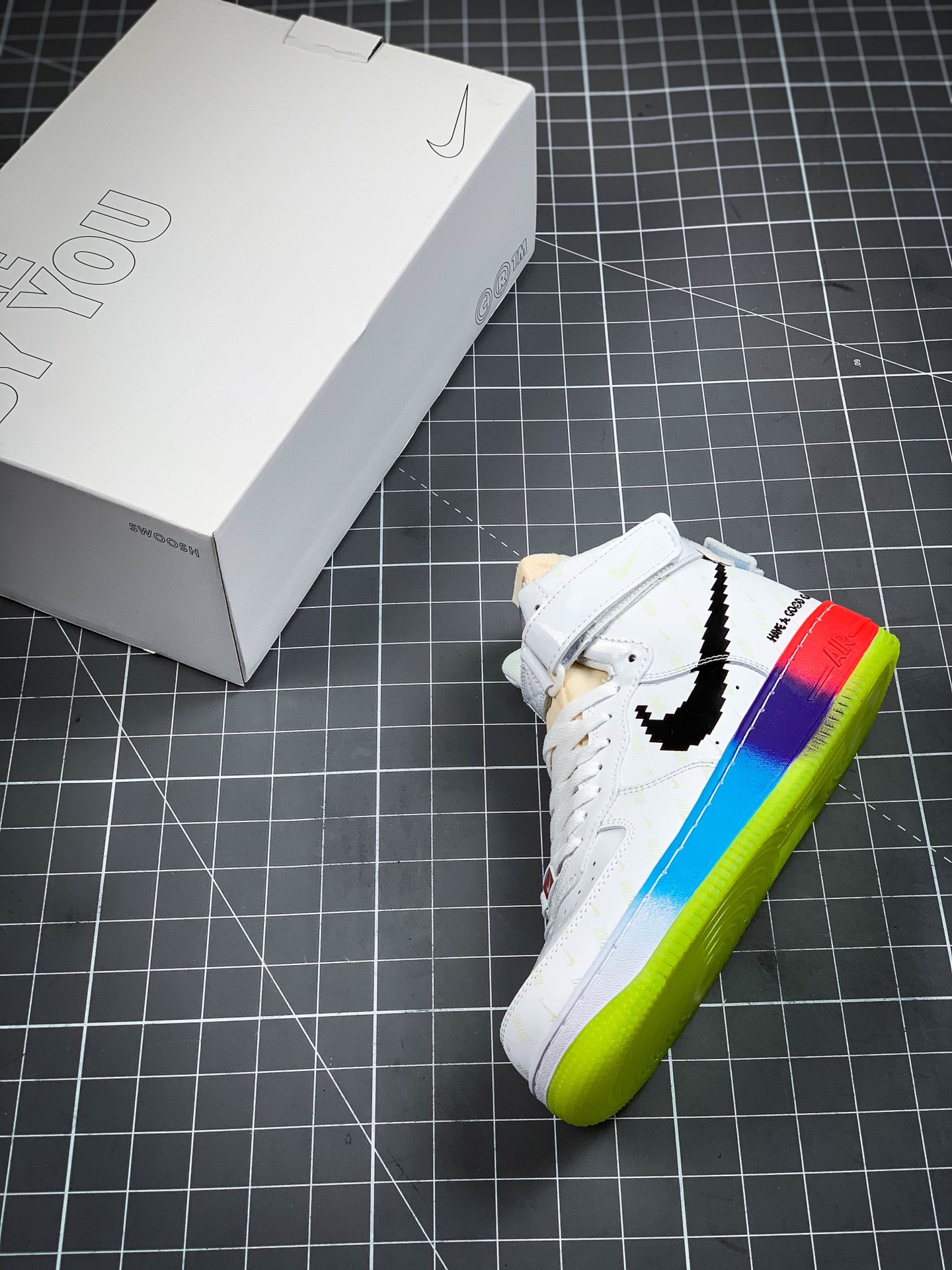 240 OFF White x Nike Air Force 1'07 Vntg Suede Mix 联名款电玩雄英联盟皮肤夜光高休帮闲板鞋  DC2112-192