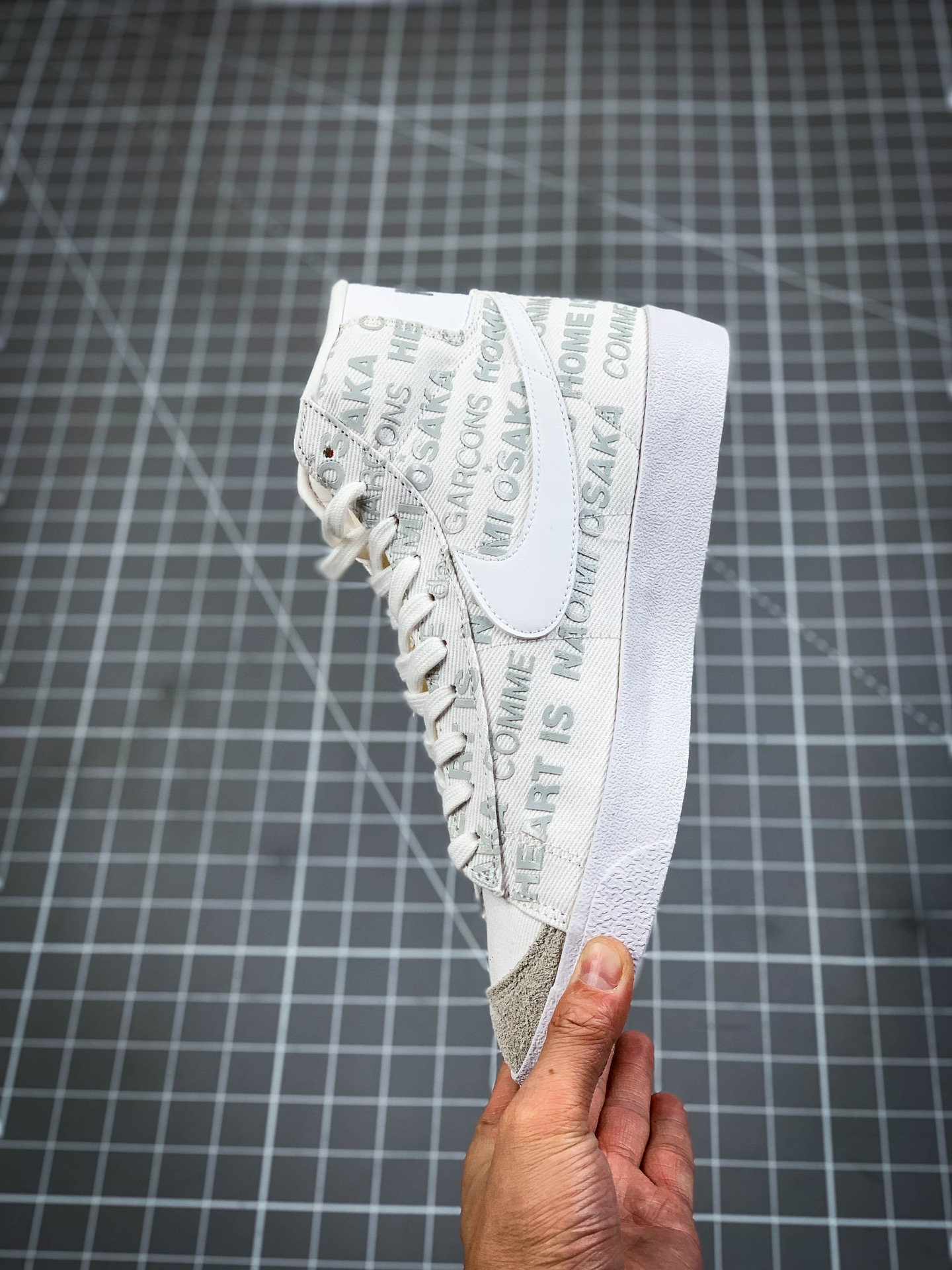 200 真硫化版本Comme des Garcons x Naomi Osaka x Nike Blazer Mid 三方联名DA5383-100