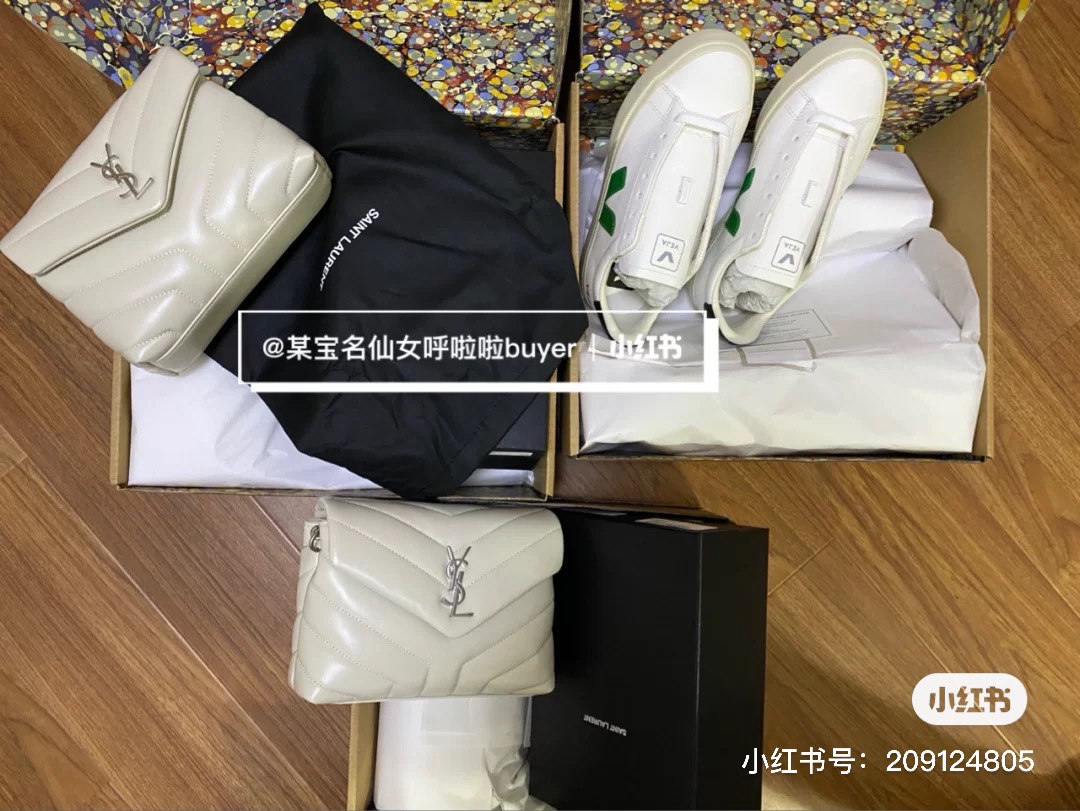 YSL LOULOU 23CM Y型绗缝链条包 494699白色/银扣