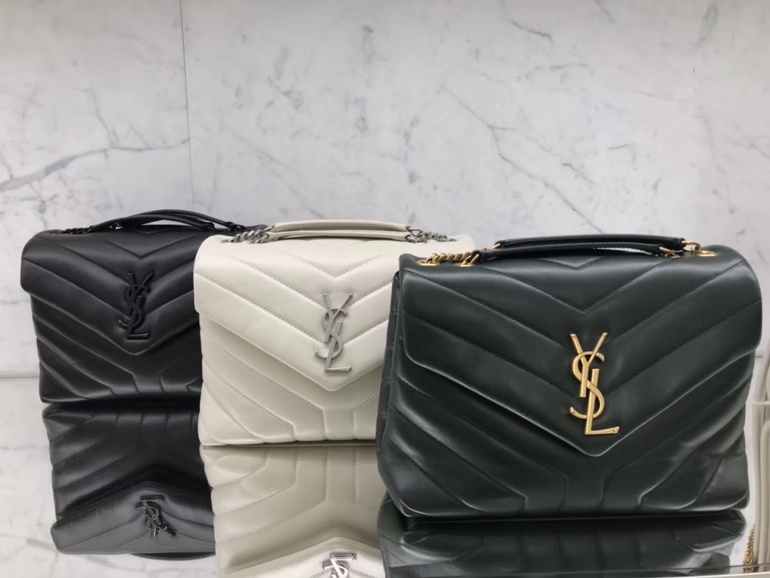 YSL LOULOU 23CM Y型绗缝链条包 494699白色/银扣