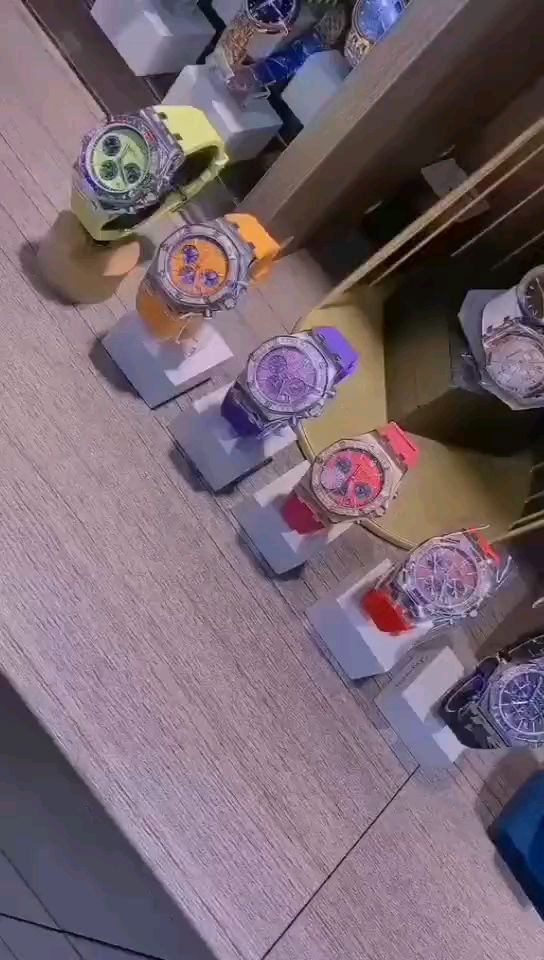 Audemars Piguet 爱彼女表所有颜色集合机智