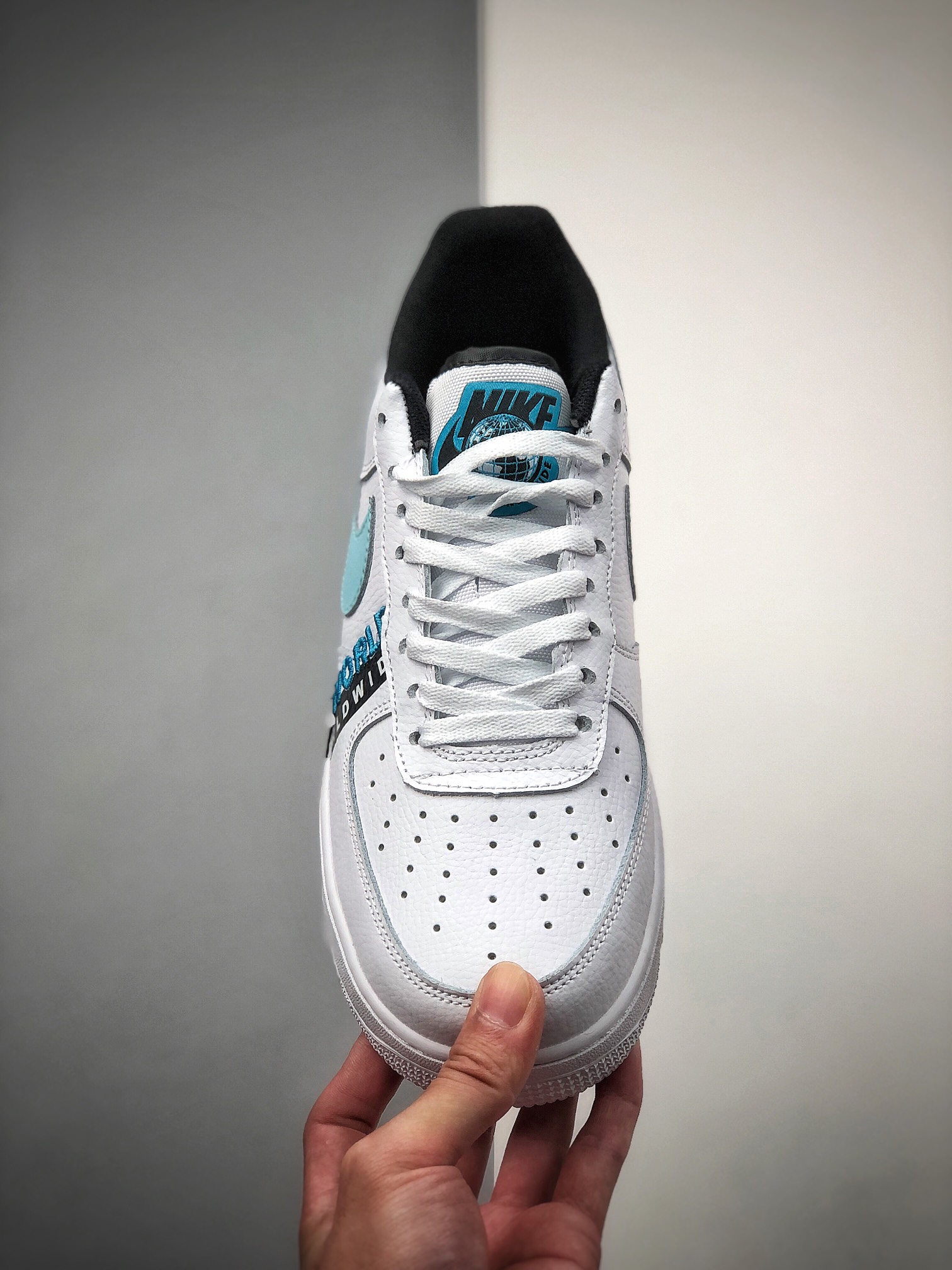 160 Nike 空军一号运动休闲板鞋  CK6924-100