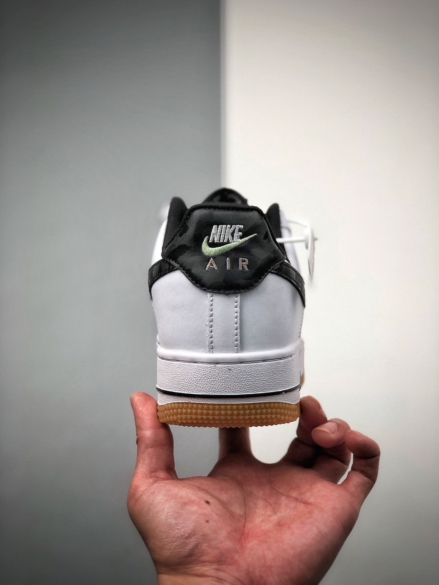 180 Nike 空军一号运动休闲板鞋 CZ7891-100