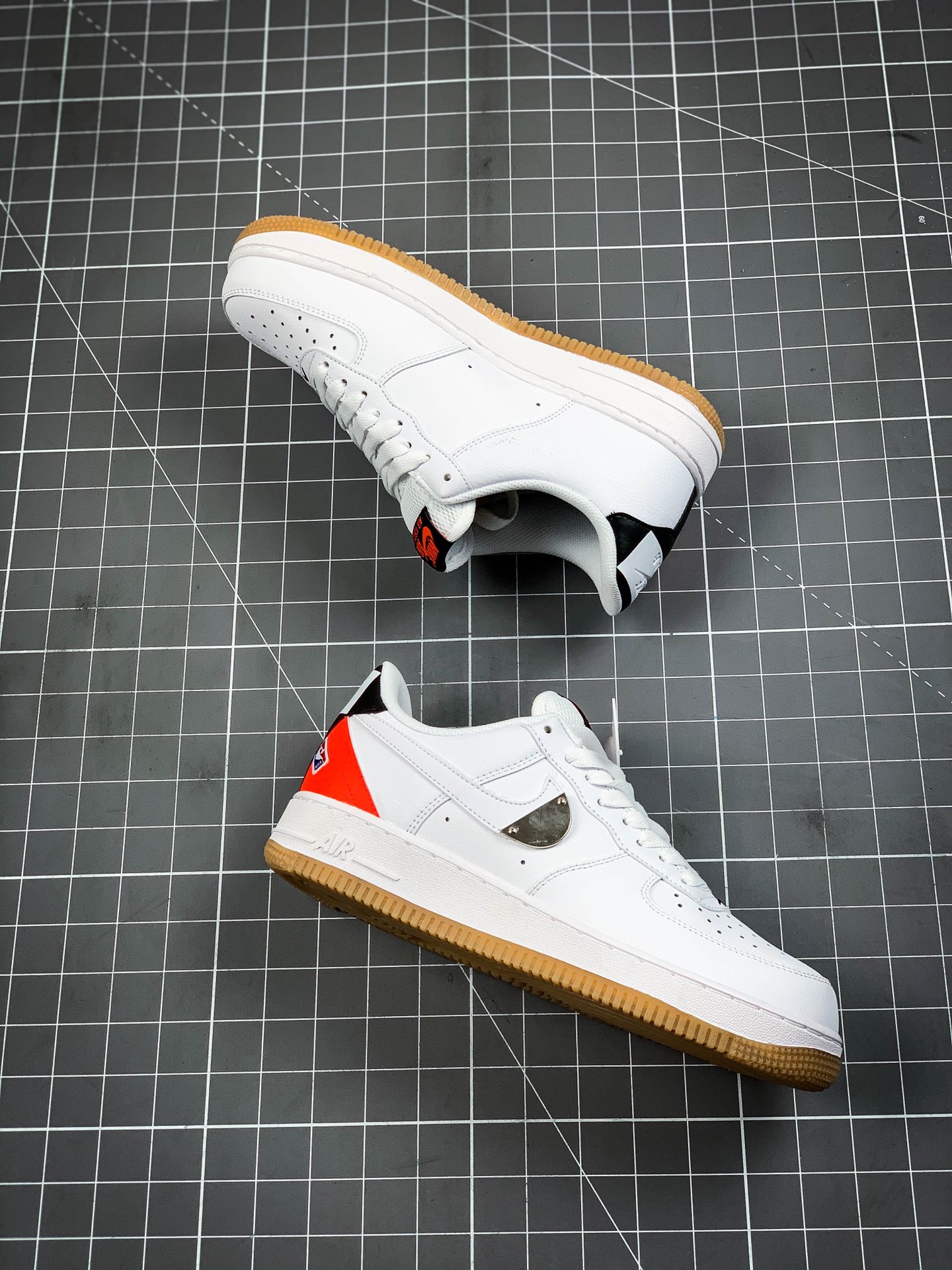 200 原装级别 耐克/NIKE AIR FORCE 1  LOW RELEASING WITH ACG VIBES “NBA联名”款空军一号CT2298-101