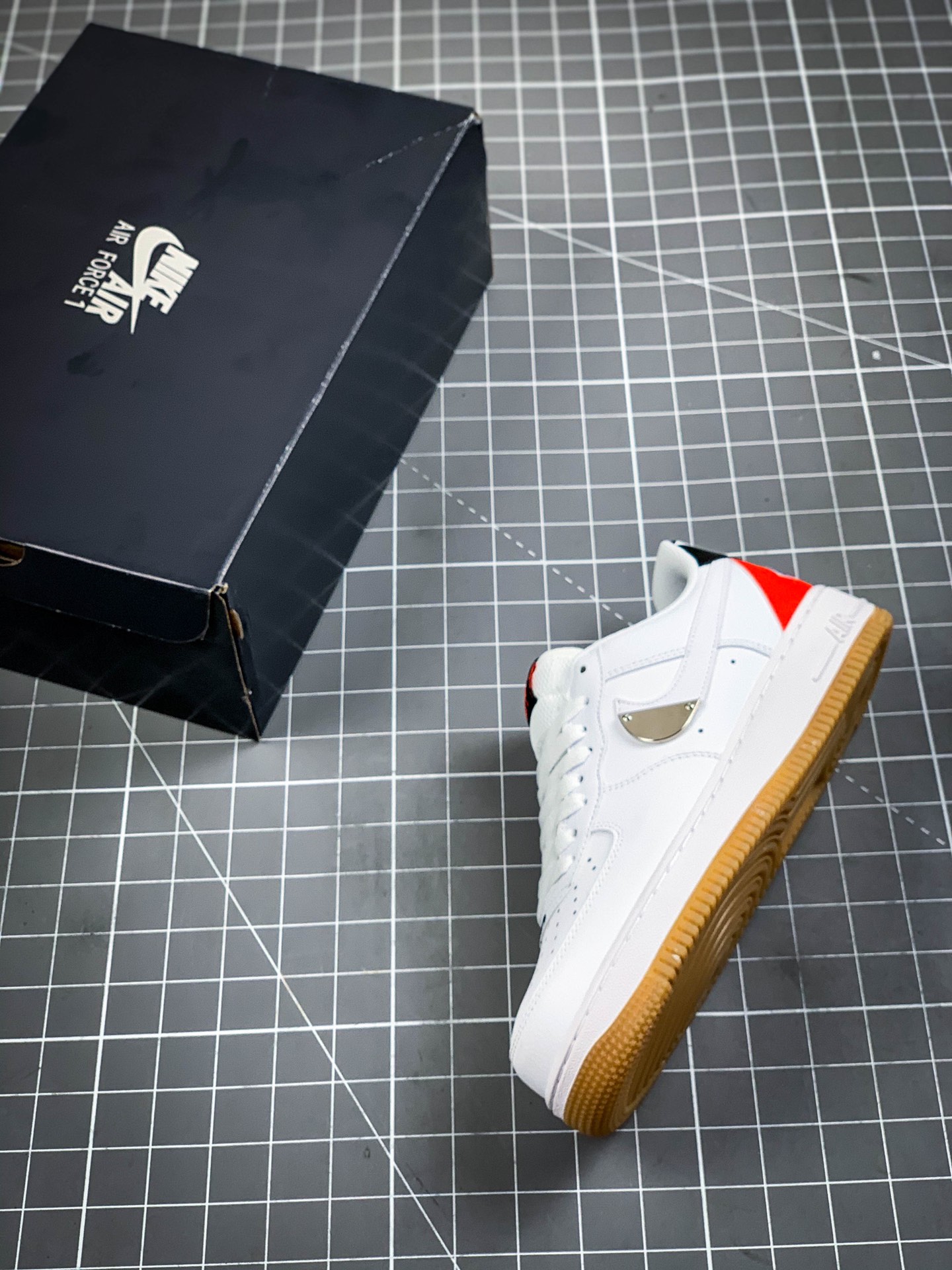 200 原装级别 耐克/NIKE AIR FORCE 1  LOW RELEASING WITH ACG VIBES “NBA联名”款空军一号CT2298-101