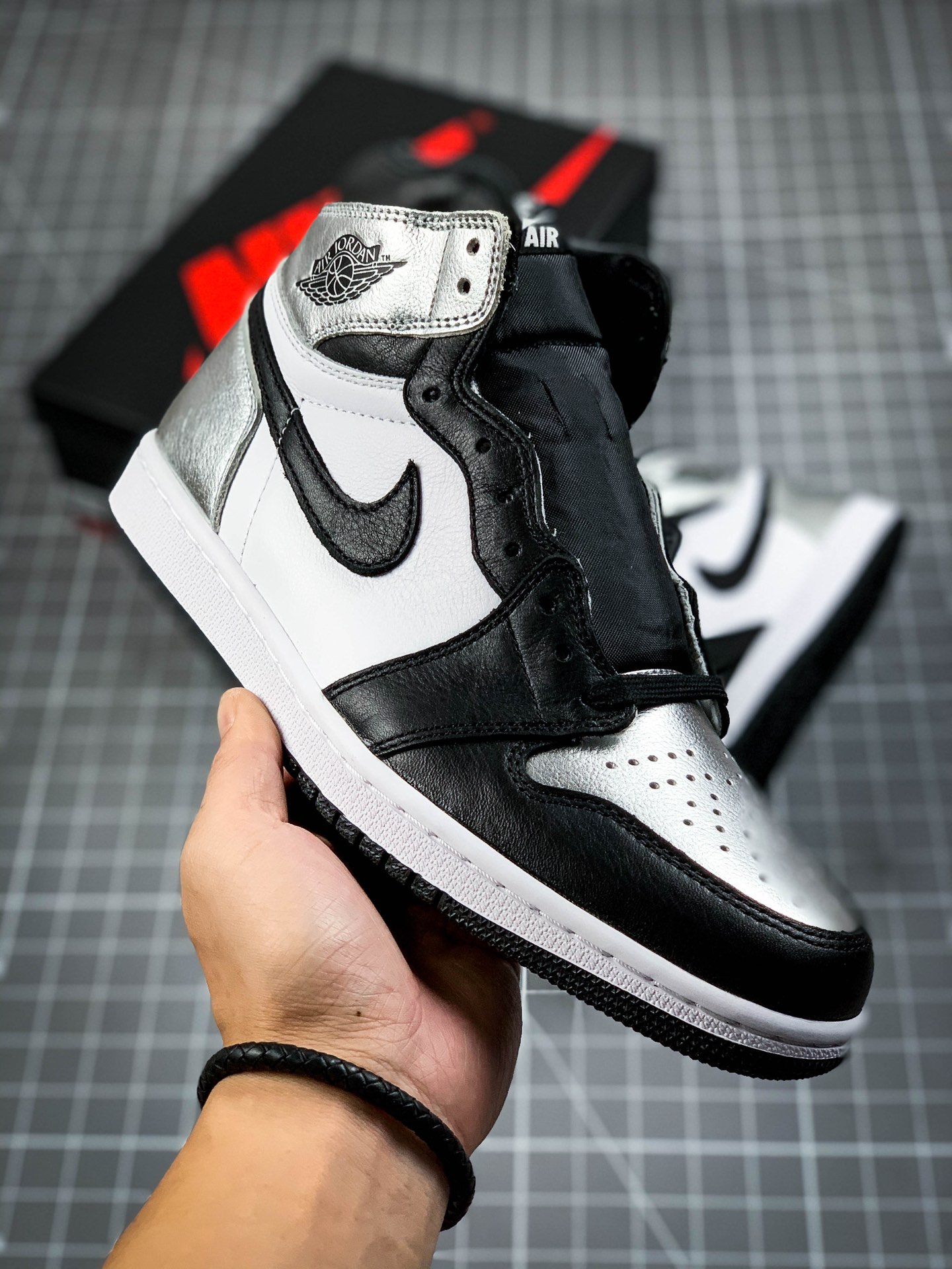 450 Air Jordan 1 High OG ” Metallic Silver ” 黑银 CD0461-001