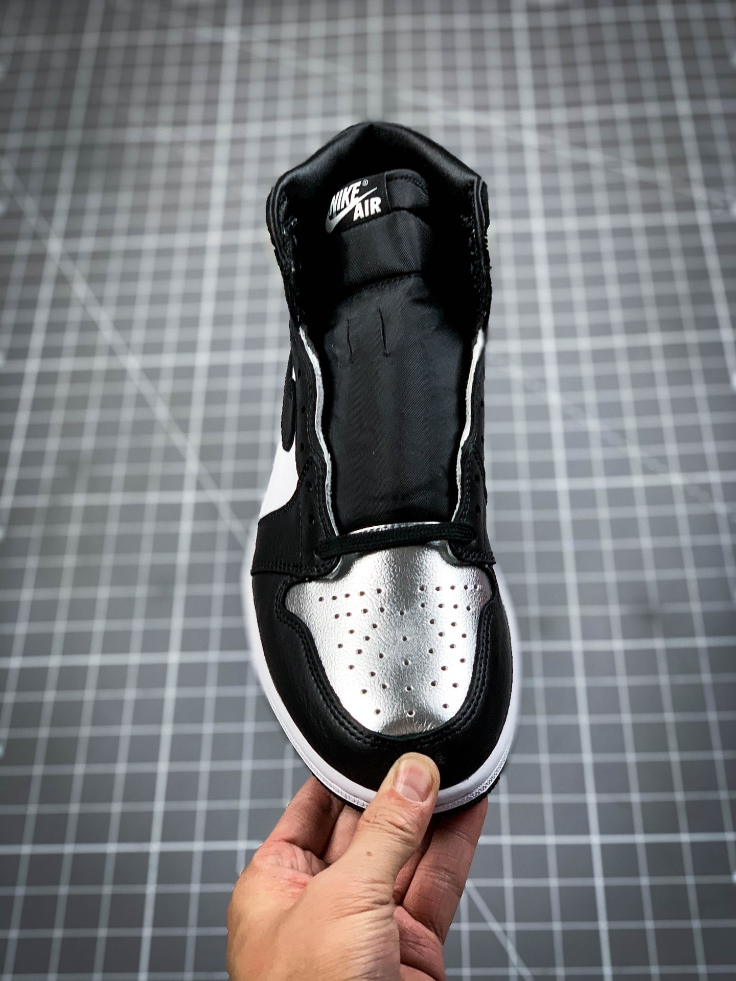 450 Air Jordan 1 High OG ” Metallic Silver ” 黑银 CD0461-001
