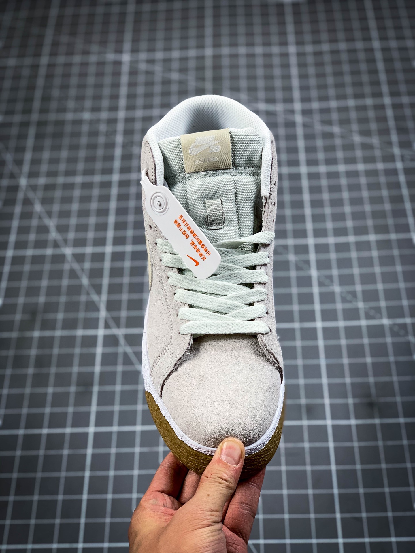 180 公司级#耐克Nike Blazer Mid 灰白/红白 开拓者系列 864349-005