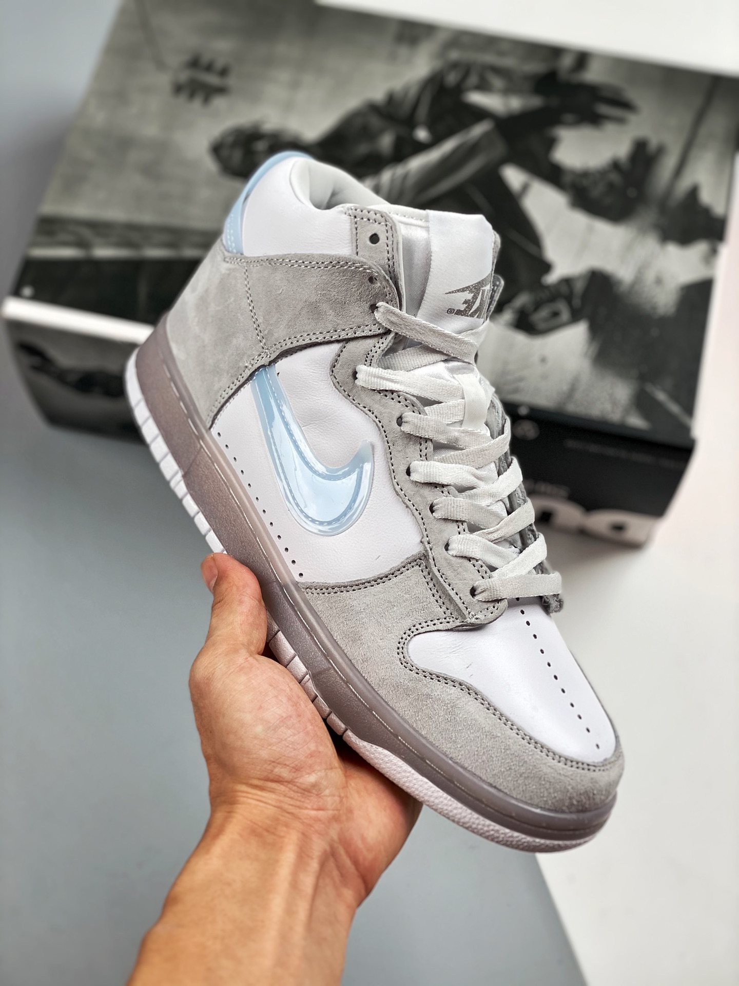SIam Jam Nike SB Dunk High gray, white, and blue, original channel cardboard construction, real photos first release #o…