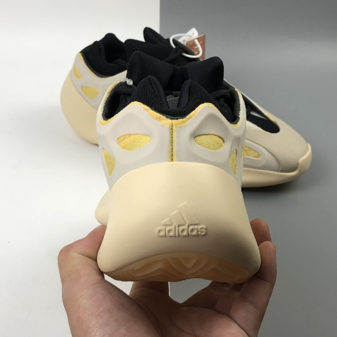 200 Kanye West x Adidas Yeezy Boost Foam Runner 700 V3 低帮复古休闲运动穿搭慢跑鞋 G54866