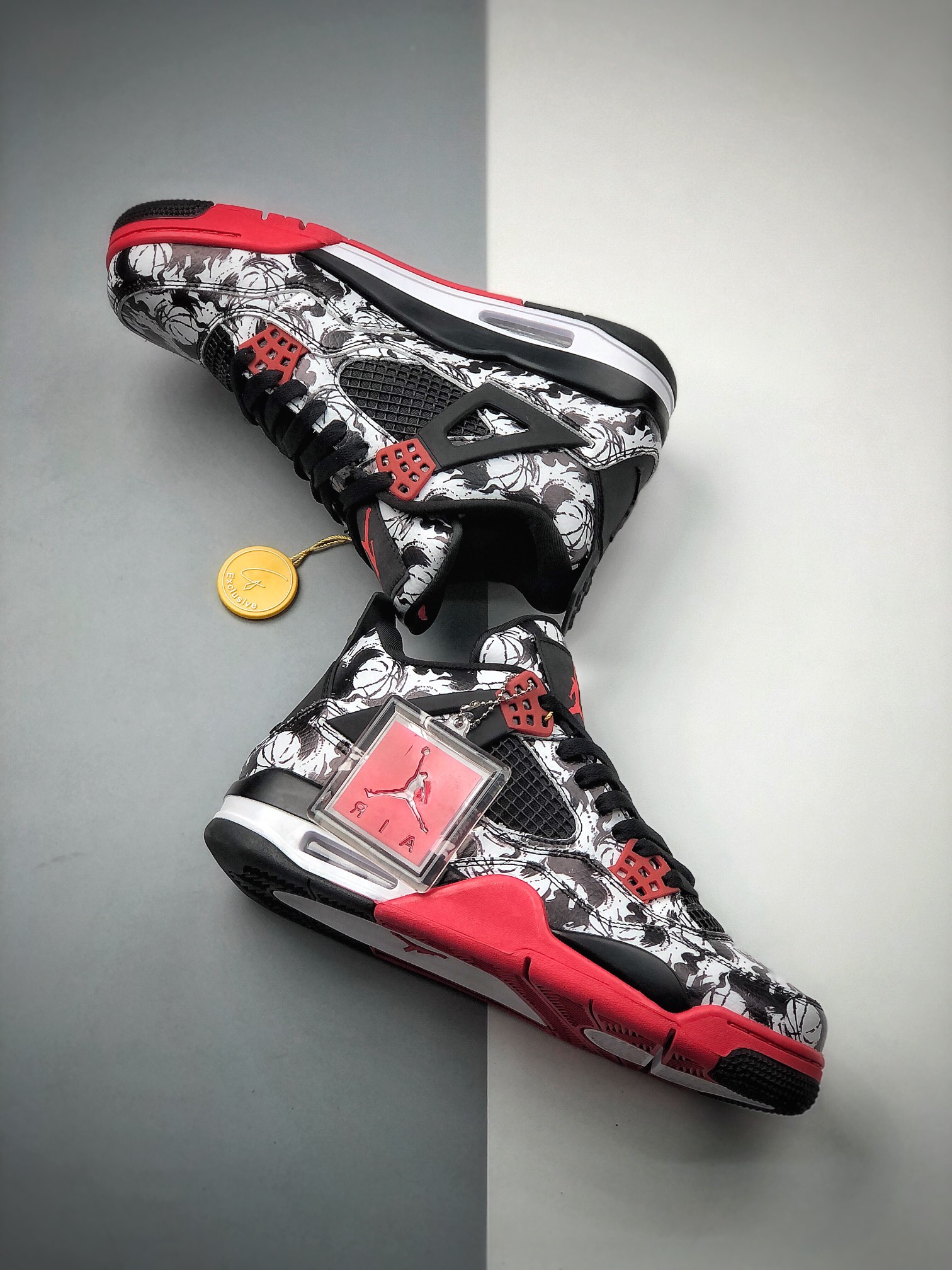 200  Air Jordan 4 Retro SBGLOY Tattoo 黑白涂鸦 AJ4 乔丹4代 aj4 乔4 BQ0897-006