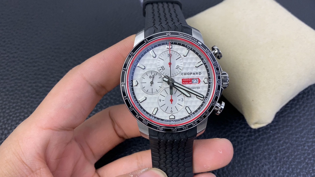 [Chopard Watches]1. V7 factory is the only one in the industry to purchase the