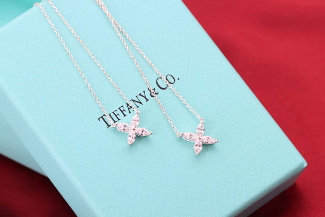 Tiffany & Co. Tiffany&Co. Victoria系列 四叶草项链