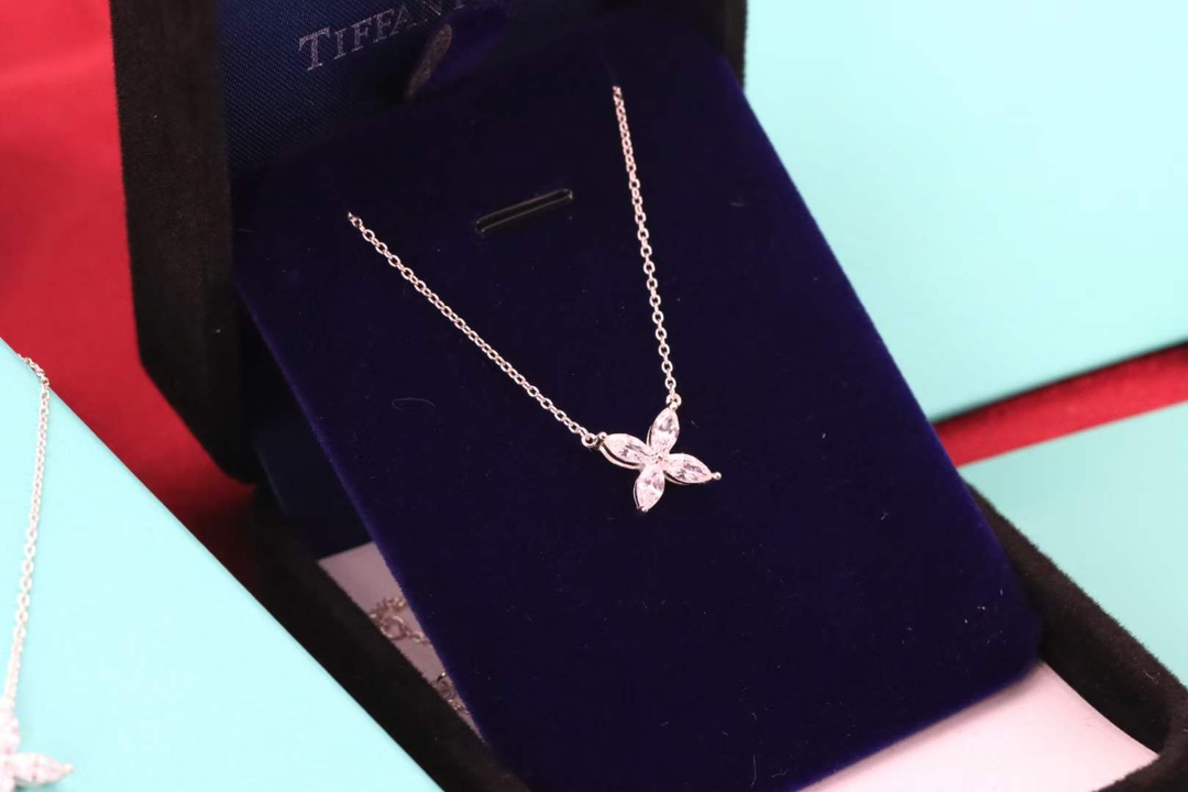 Tiffany & Co. Tiffany&Co. Victoria系列 四叶草项链