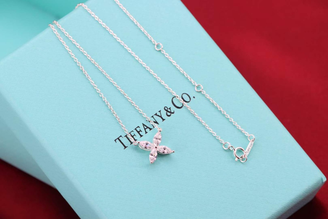 Tiffany & Co. Tiffany&Co. Victoria系列 四叶草项链
