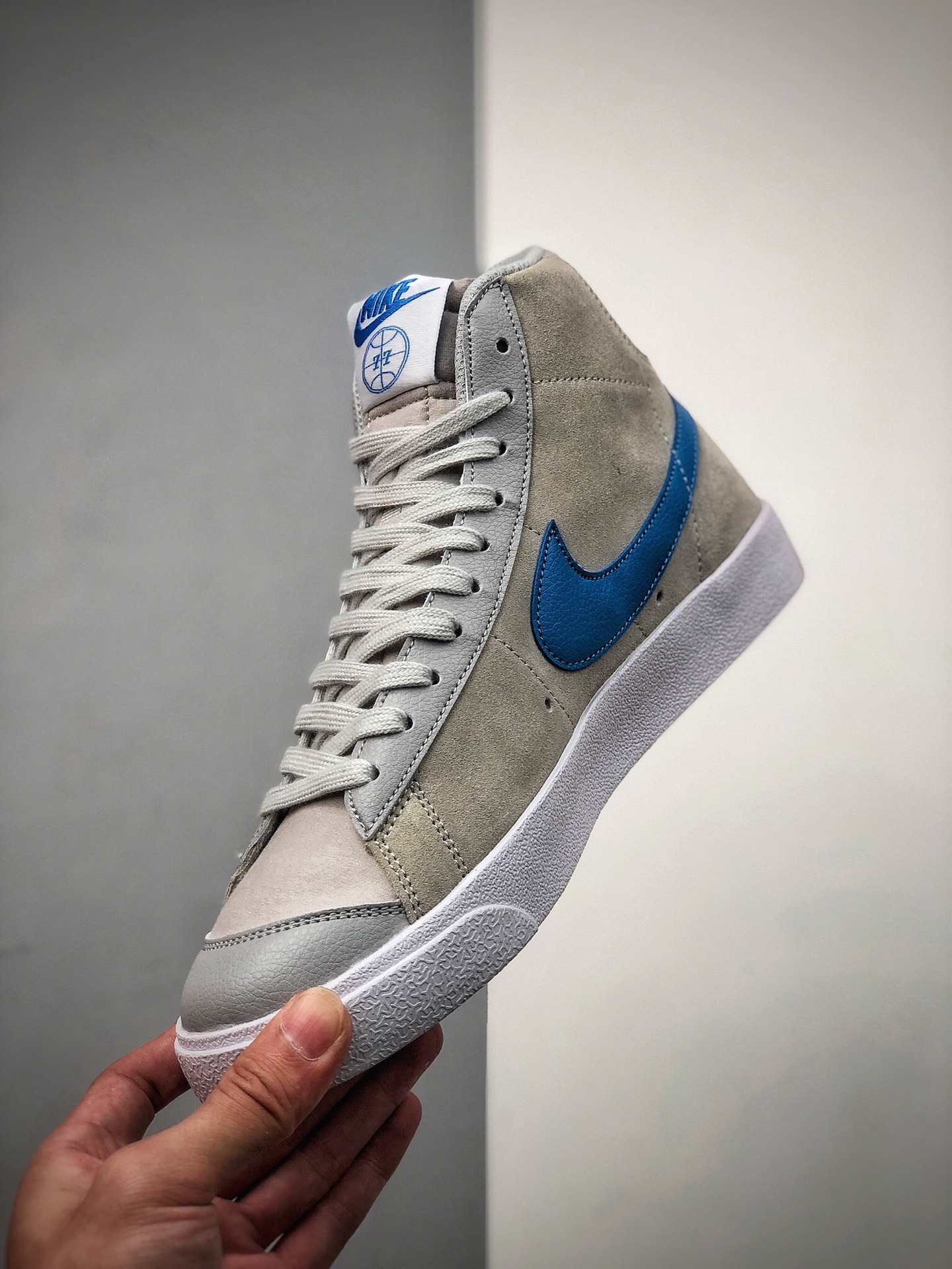 180  公司级 Nike Blazer Mid '77 开拓者高帮百搭休闲板鞋CV8927-001