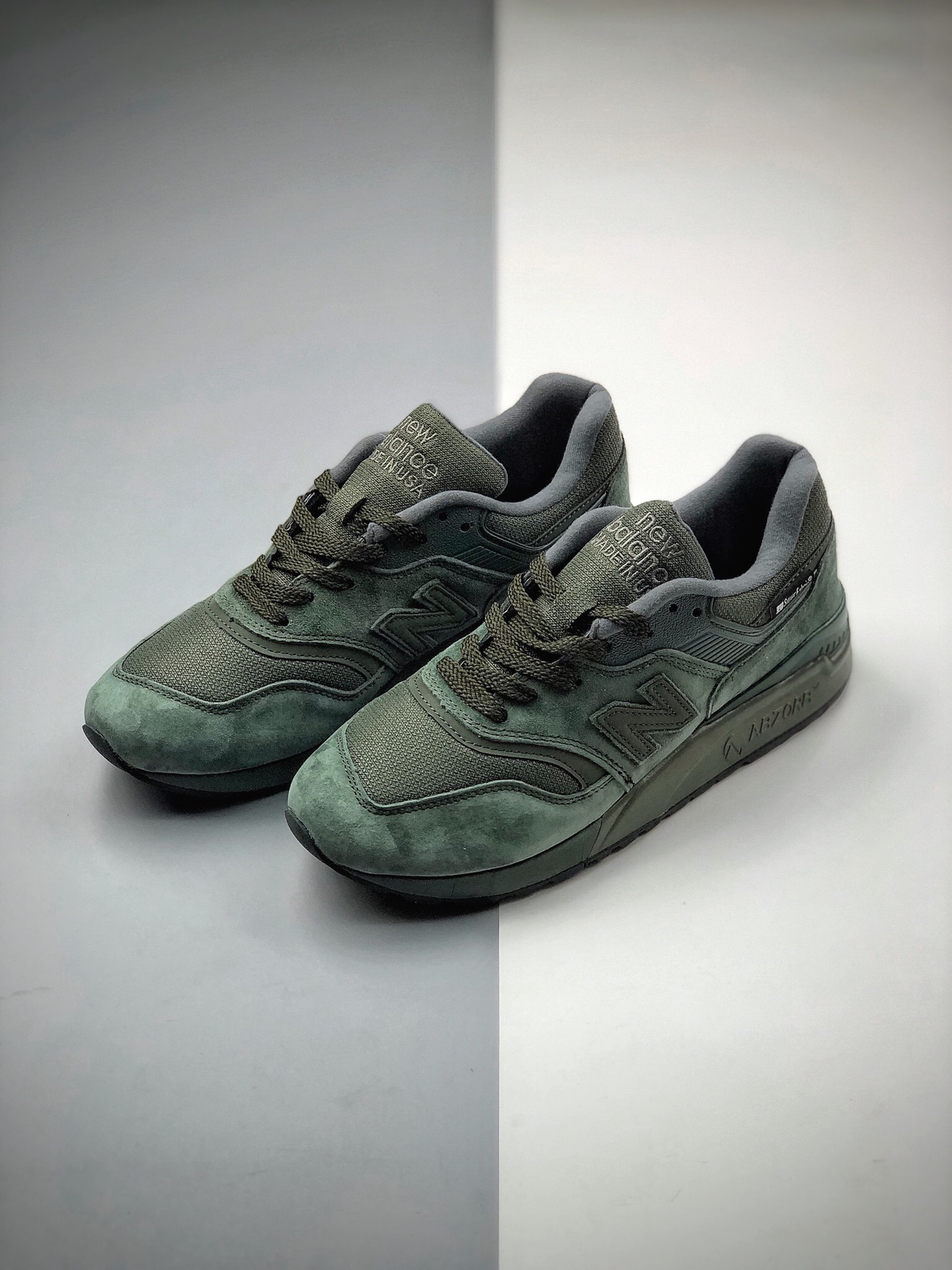 200 New Balance 新百伦 高端美产 M997系列复古休闲跑步鞋