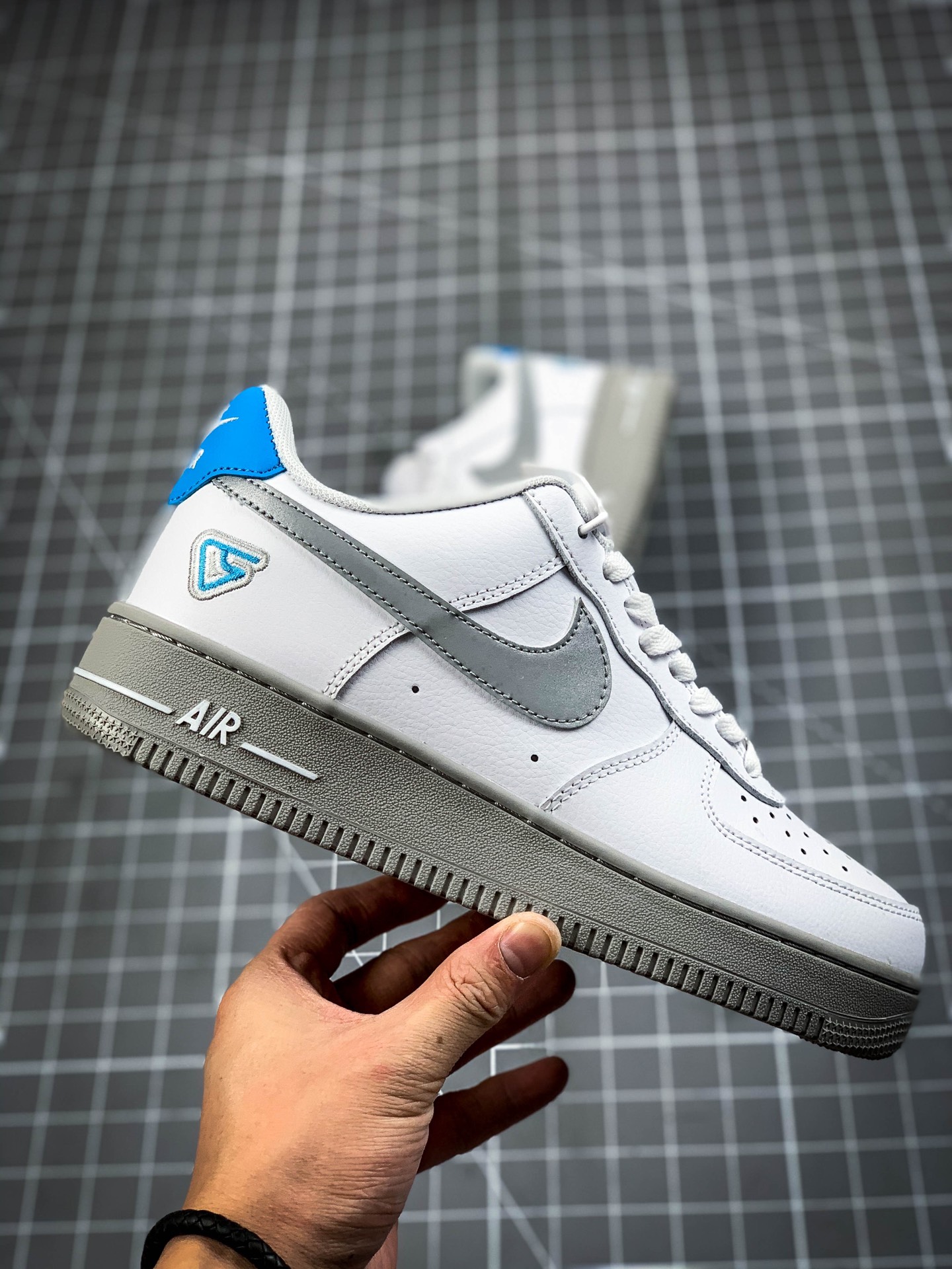 200 NBA名宿飞人卡特个人PE 公司级 Nike Air Force 1 Low 白湖蓝 配色 空军一号CK5433-200