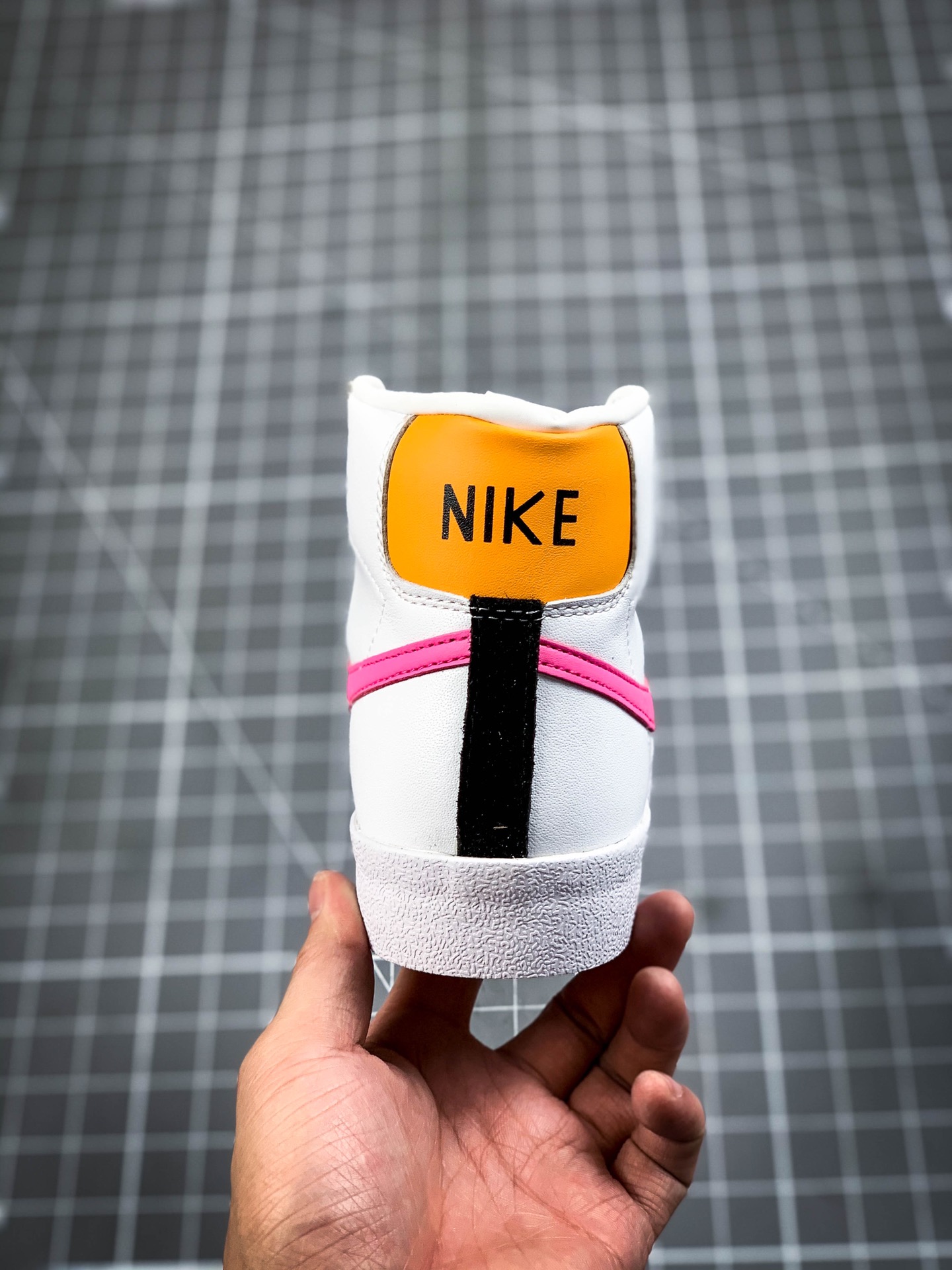 200  Nike Blazer MidVintage'77 白蓝粉 DA4295-100