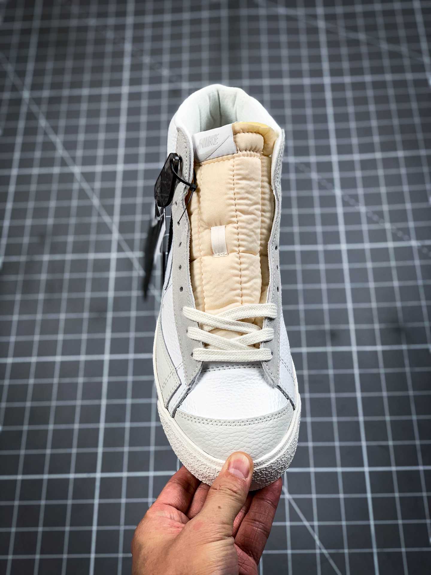 190 耐克开拓者高帮板鞋  Nike BLAZER MID’77 SS 2020秋季新款运动鞋高帮板鞋 CW7583-100